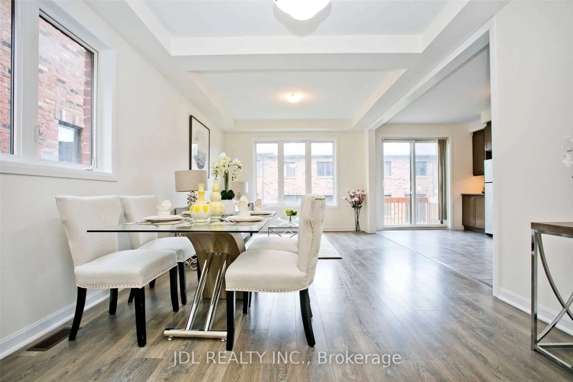 16 Casely Avenue