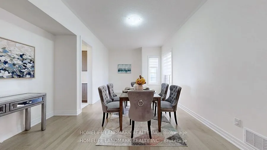 16 Slater Crescent