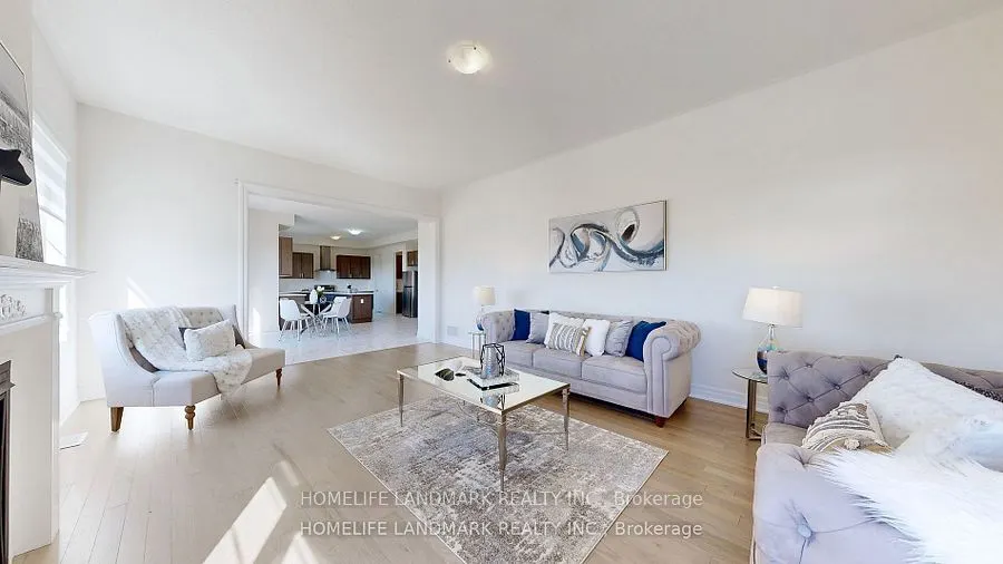 16 Slater Crescent