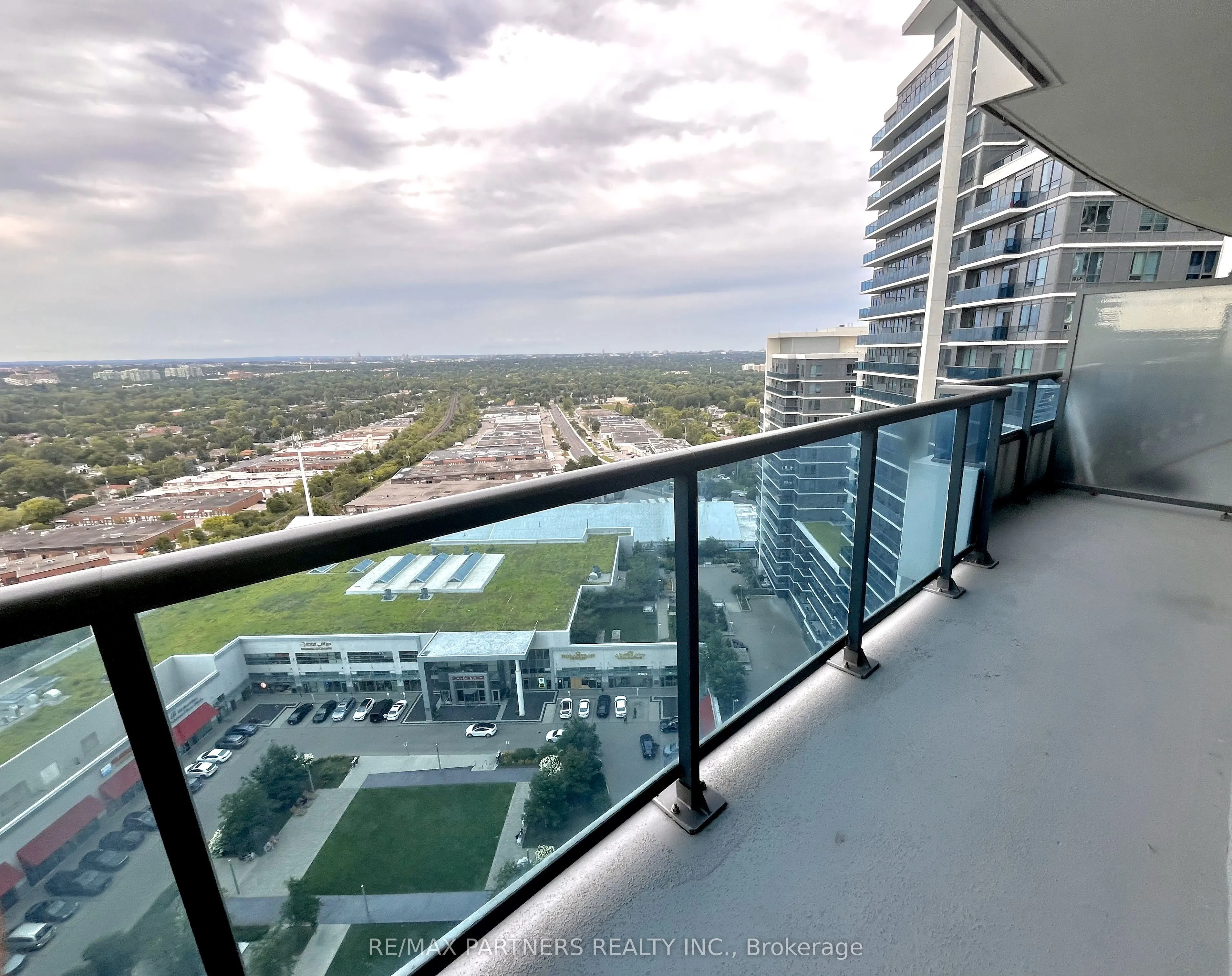 7171 Yonge Street, #1903