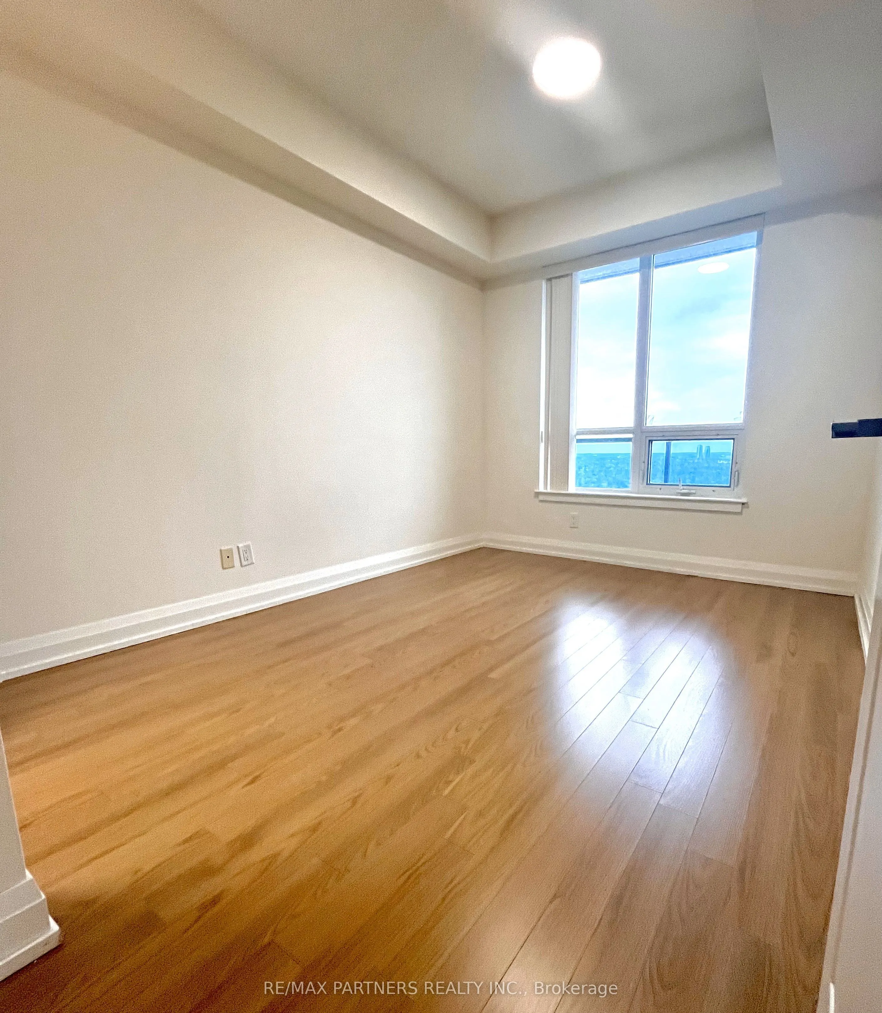 7171 Yonge Street, #1903