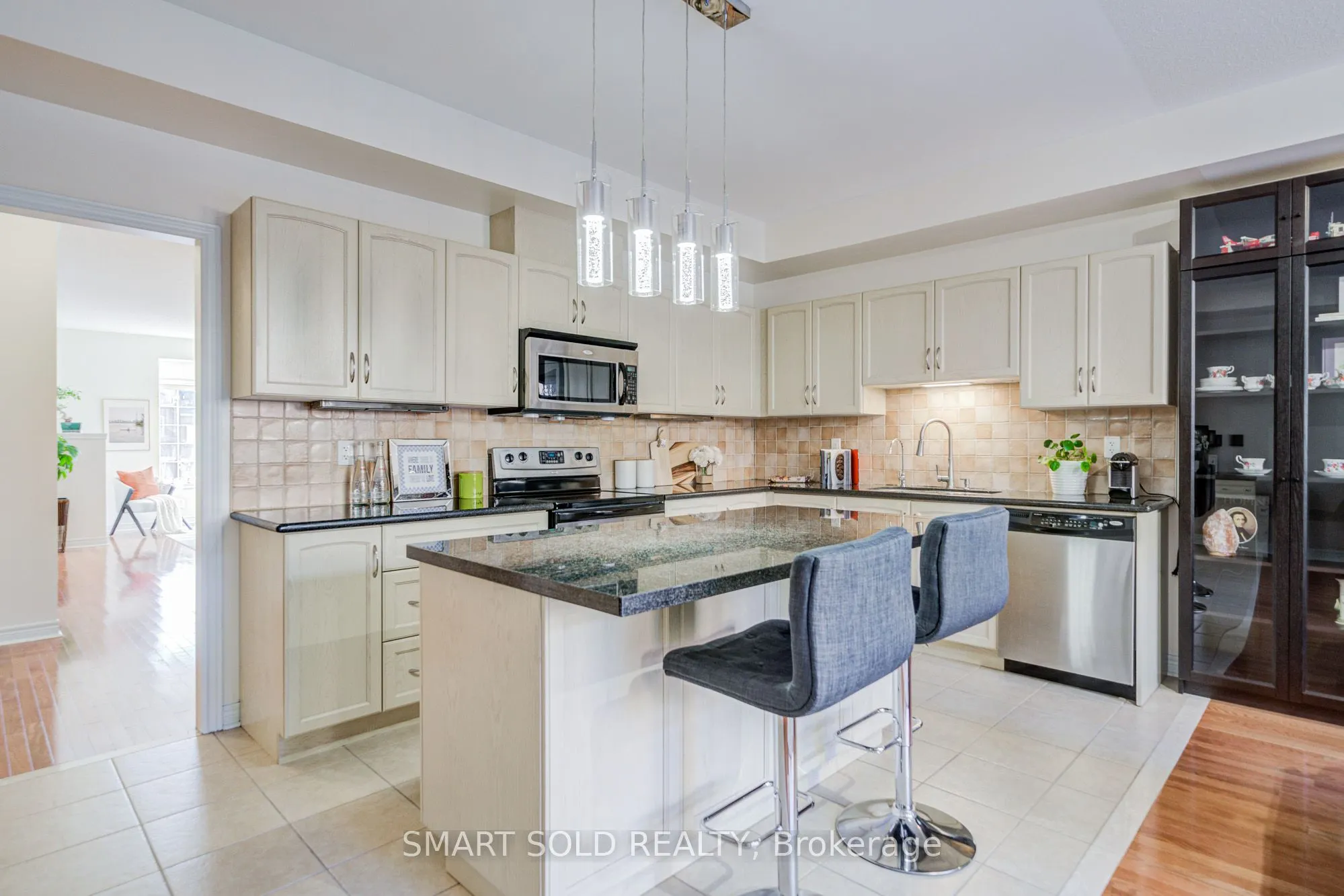 700 Summeridge Drive, #7
