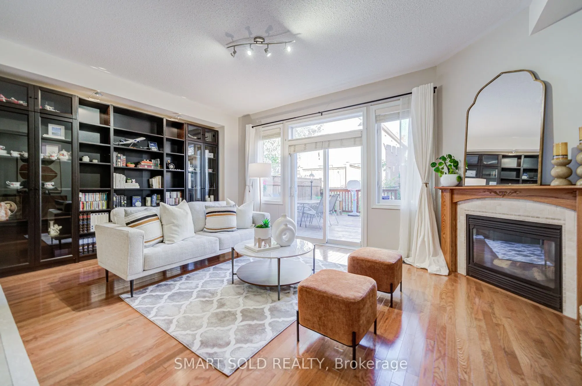700 Summeridge Drive, #7