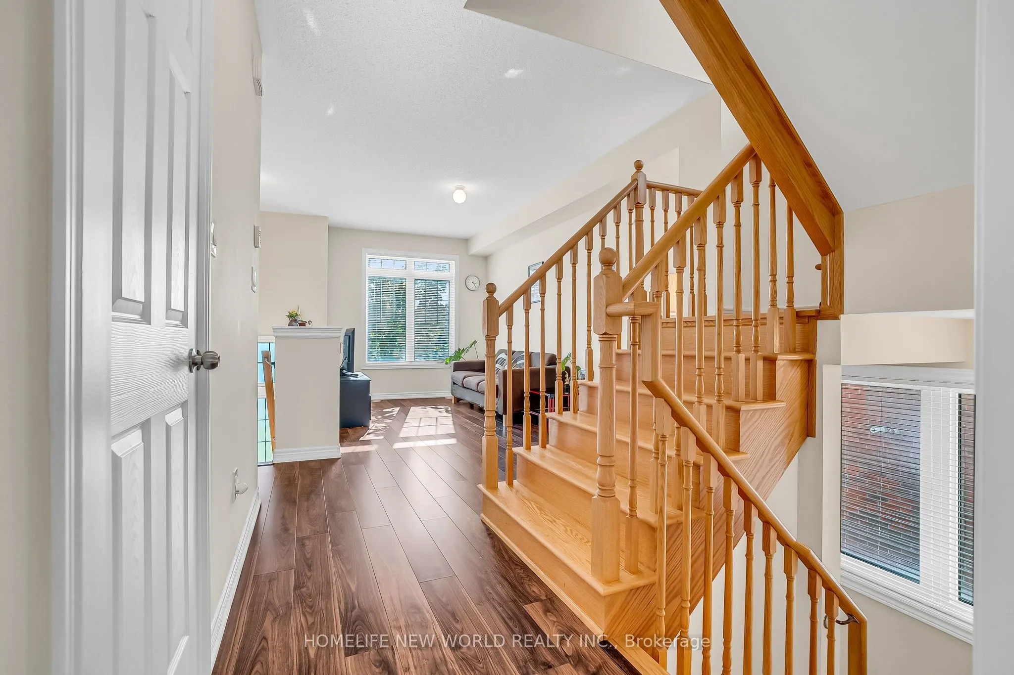 193 Dundas Way
