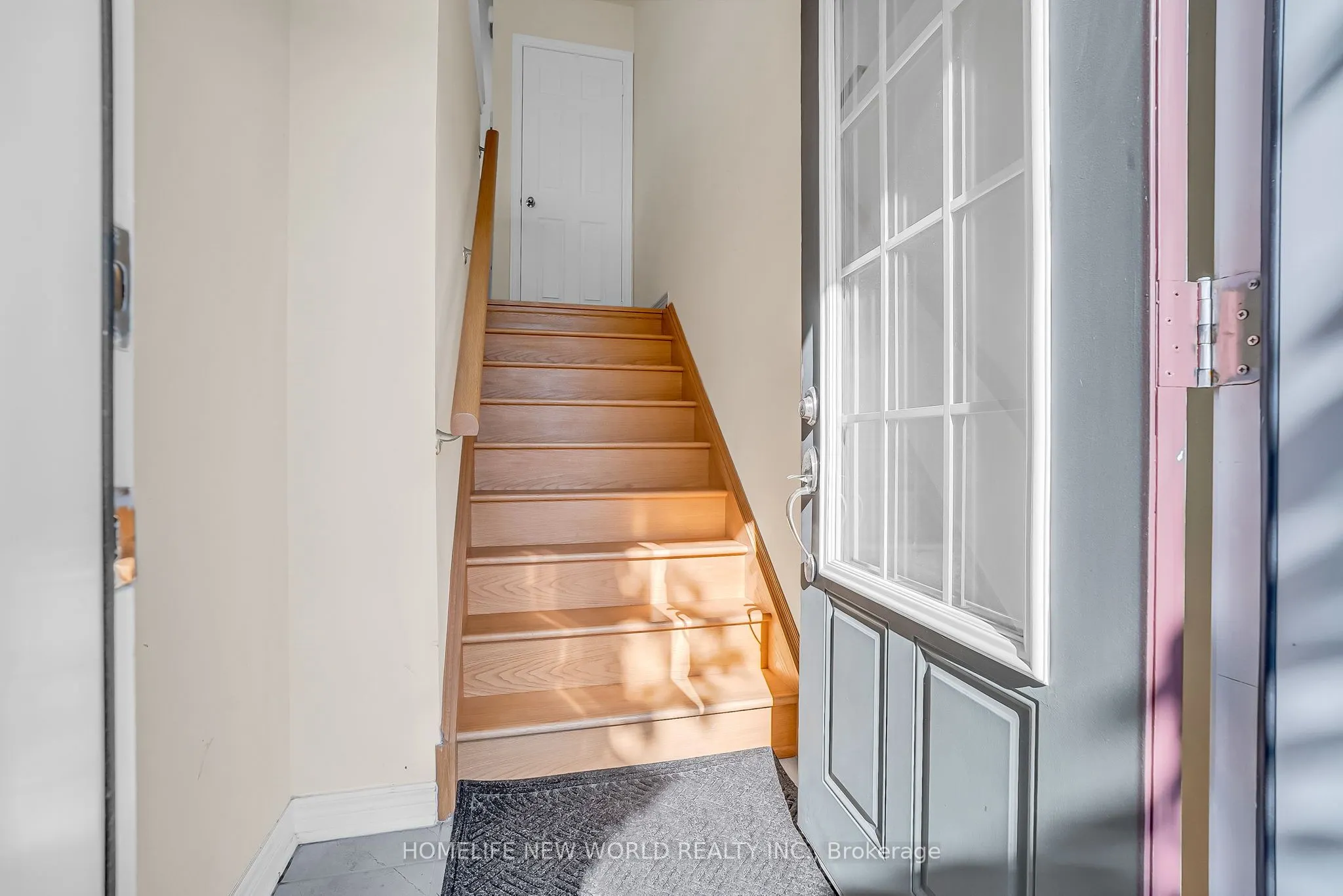 193 Dundas Way