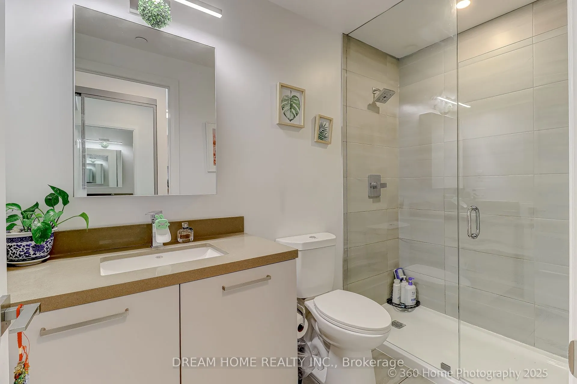 12 GANDHI Lane, #1711