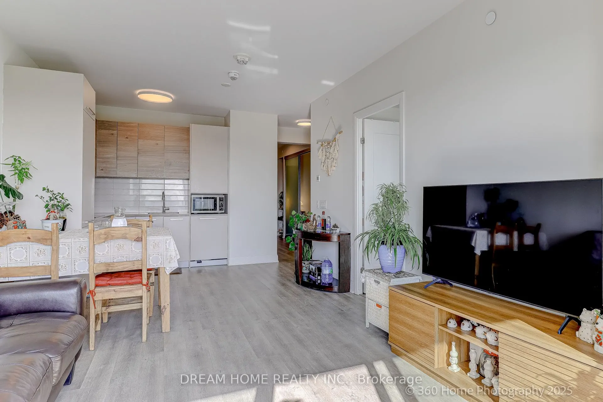 12 GANDHI Lane, #1711