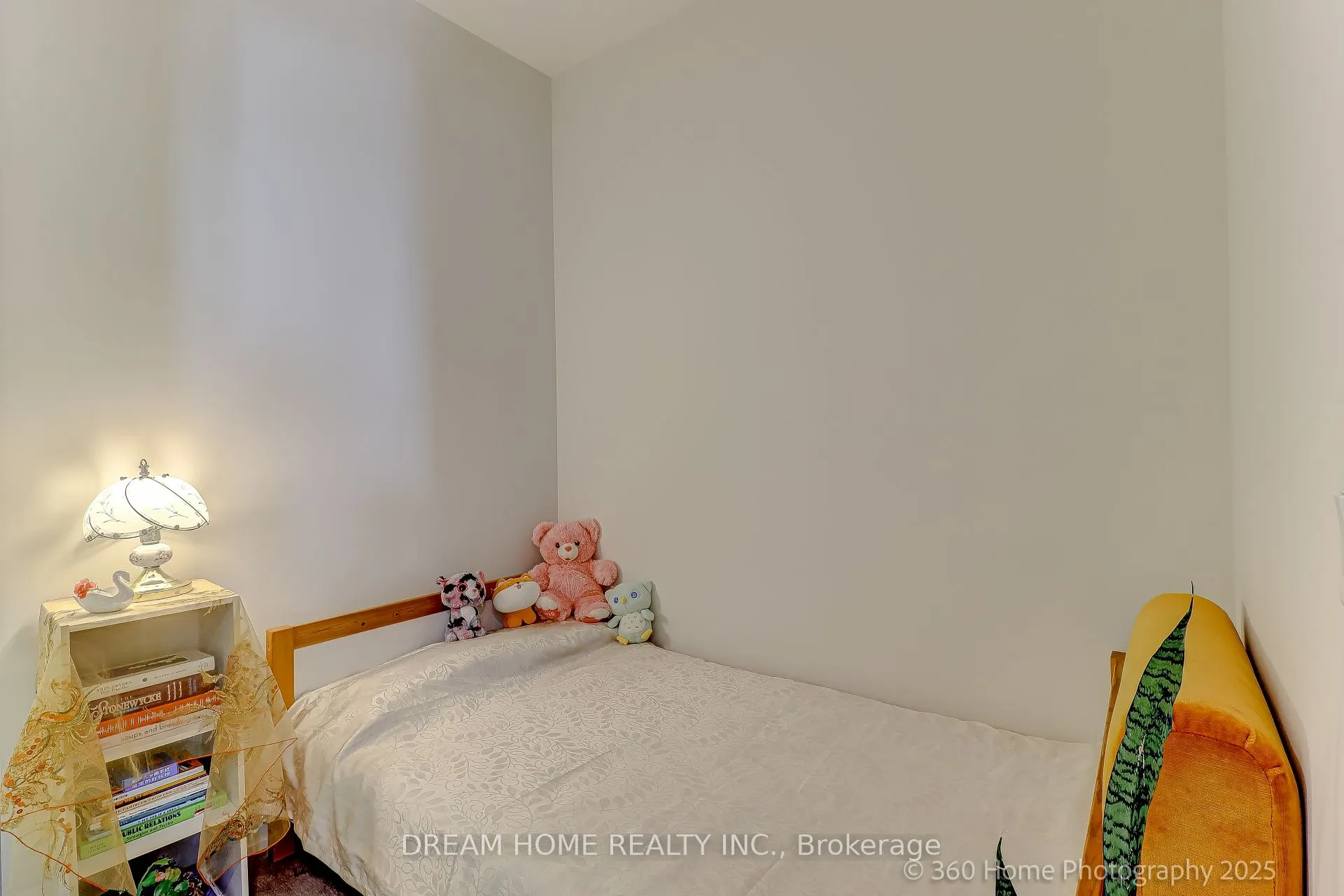 12 GANDHI Lane, #1711