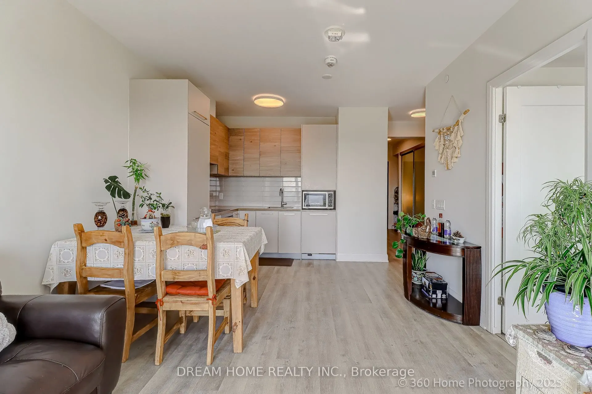 12 GANDHI Lane, #1711