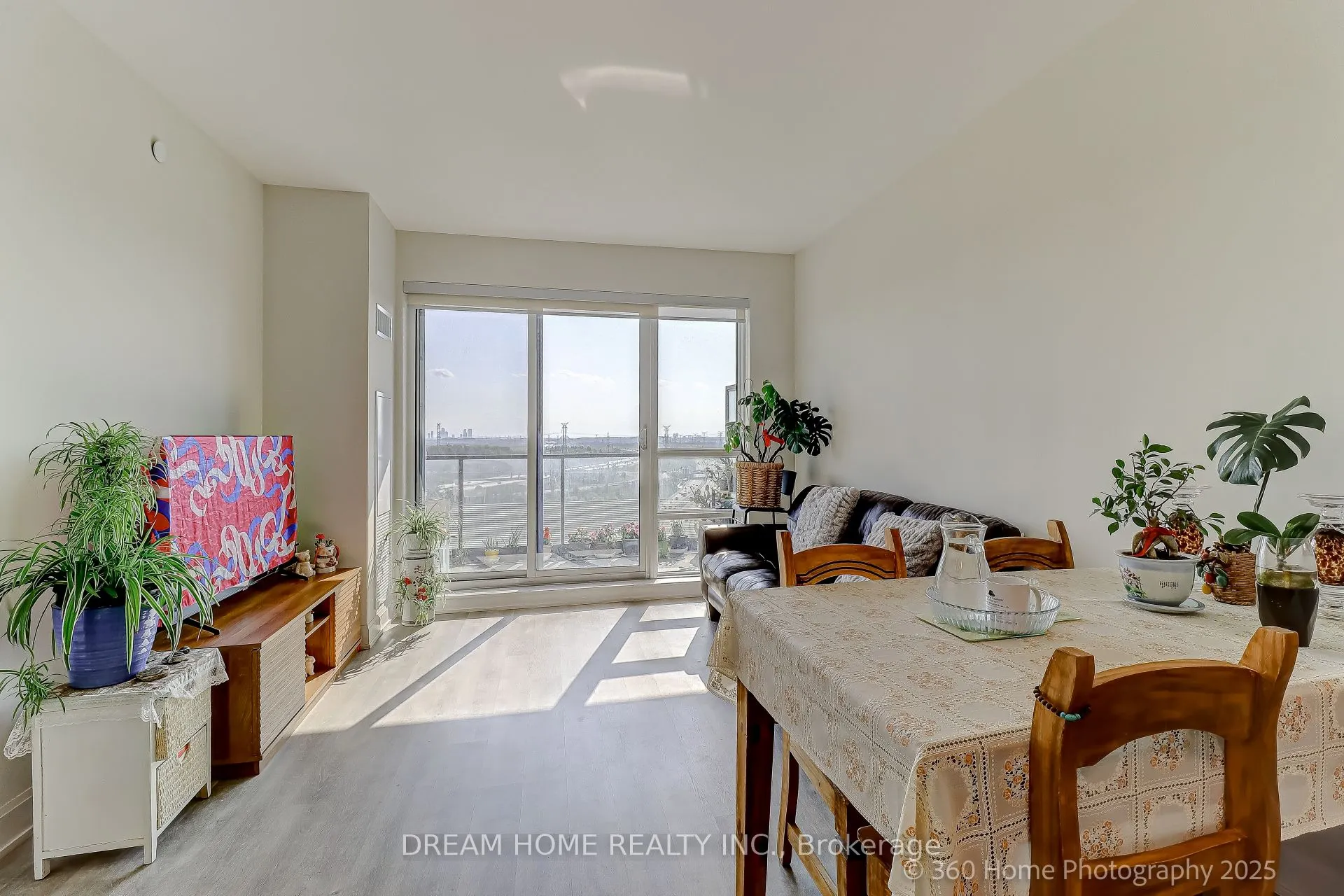 12 GANDHI Lane, #1711