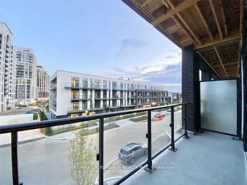 1709 Bur Oak Avenue, #307