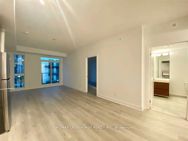 1709 Bur Oak Avenue, #307