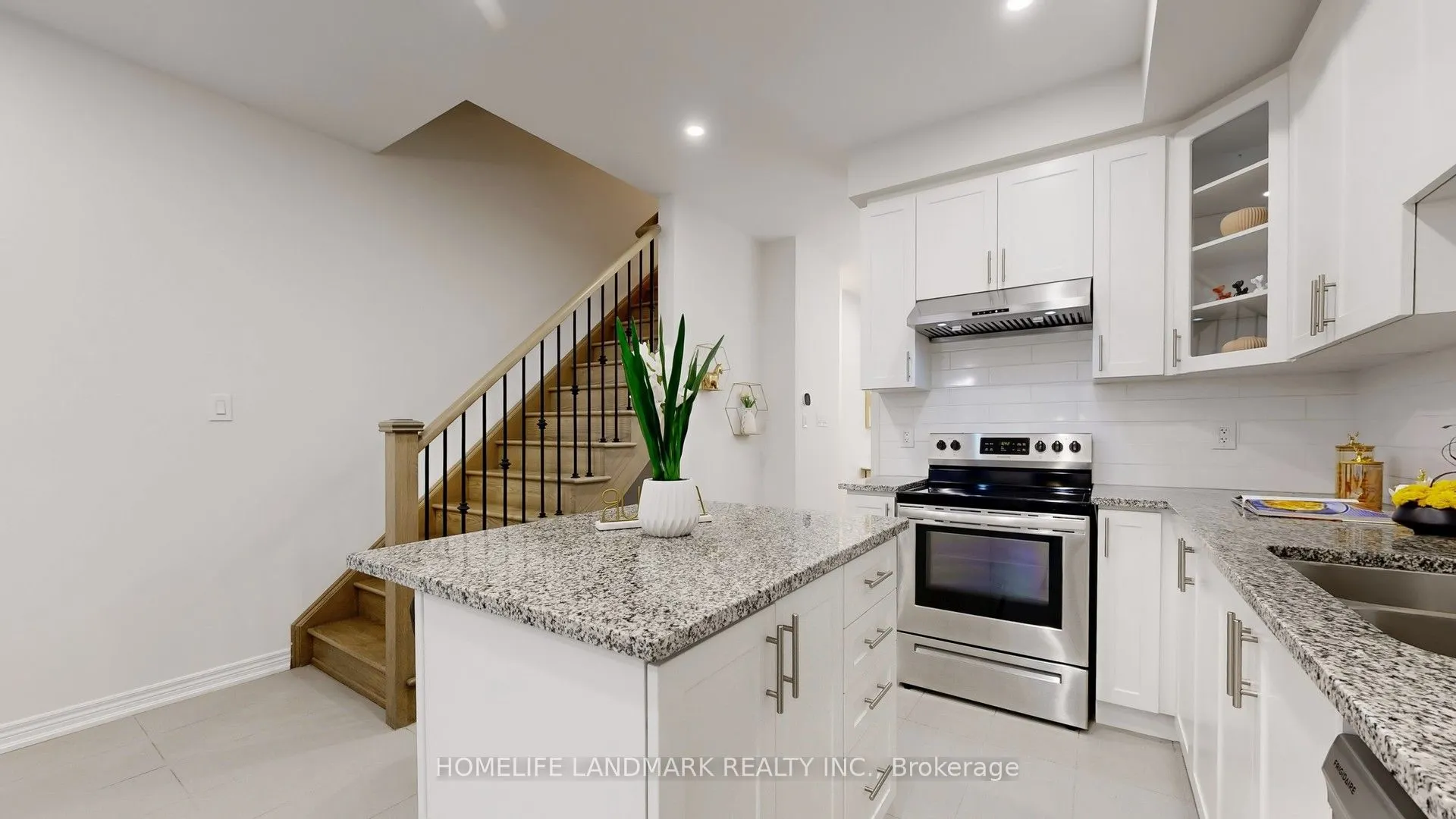 575 White's Hill Avenue