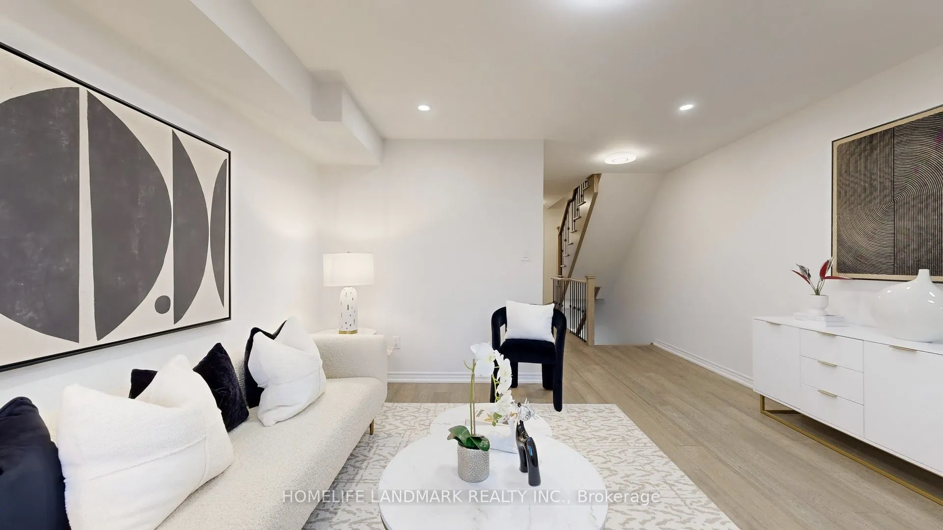 575 White's Hill Avenue