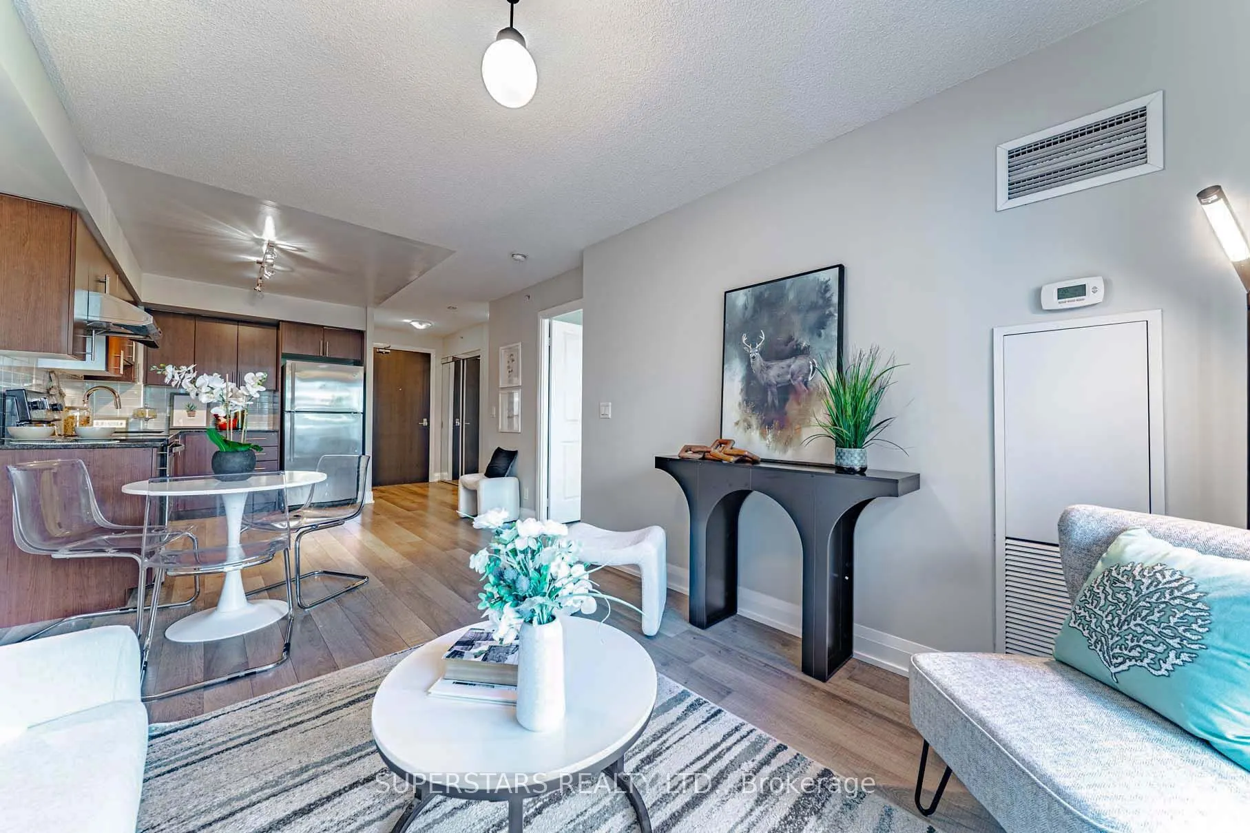 372 Highway 7 E, #516