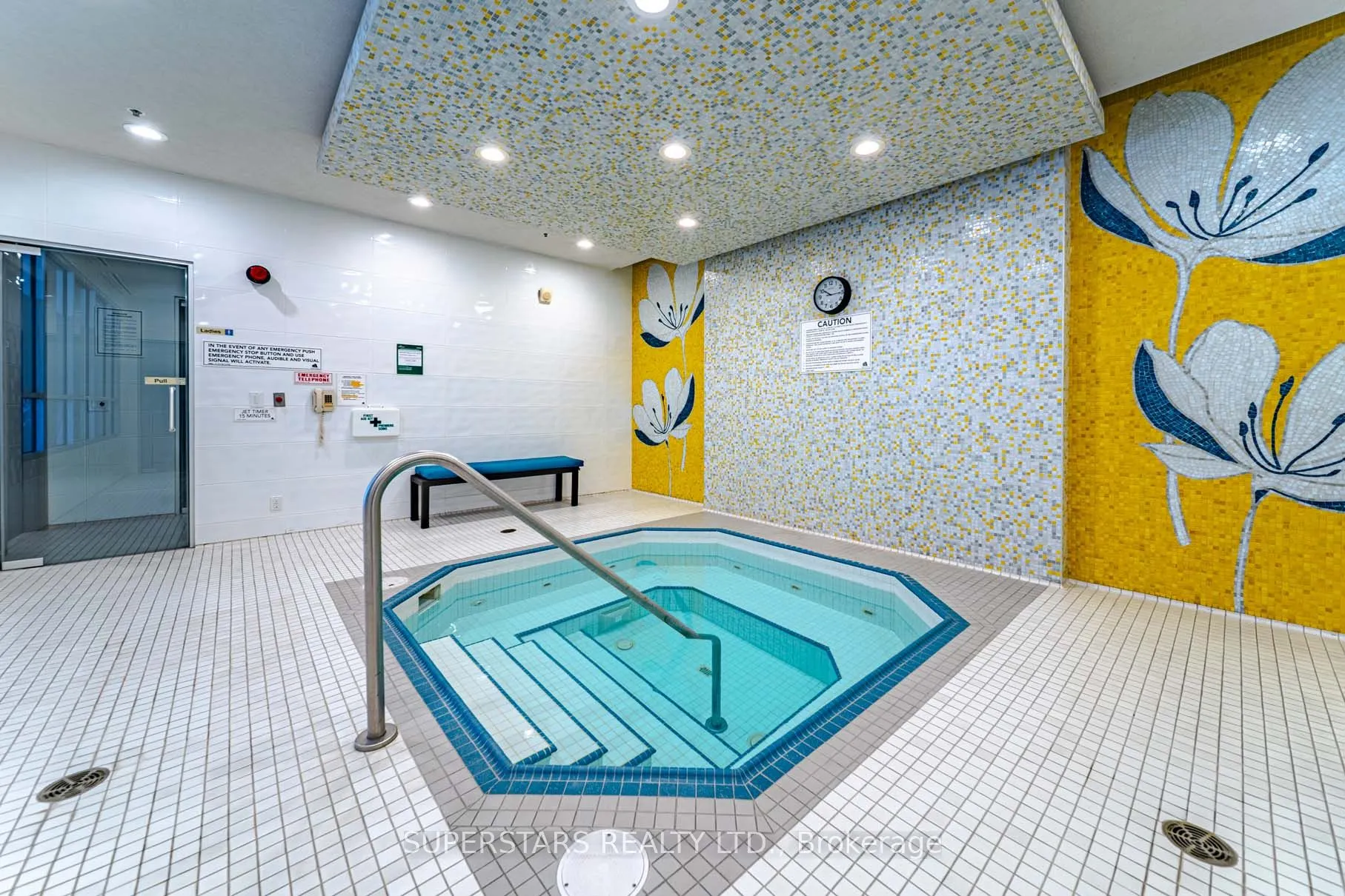 372 Highway 7 E, #516