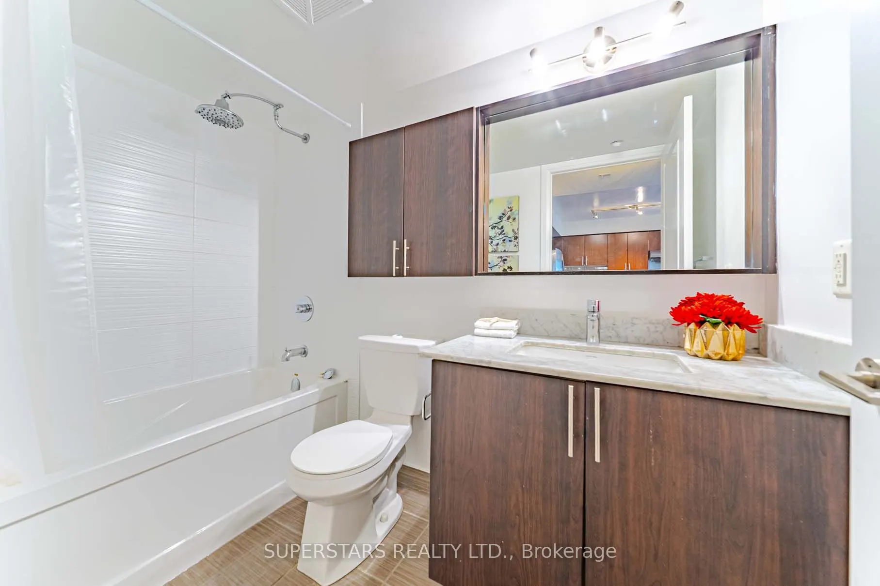 372 Highway 7 E, #516