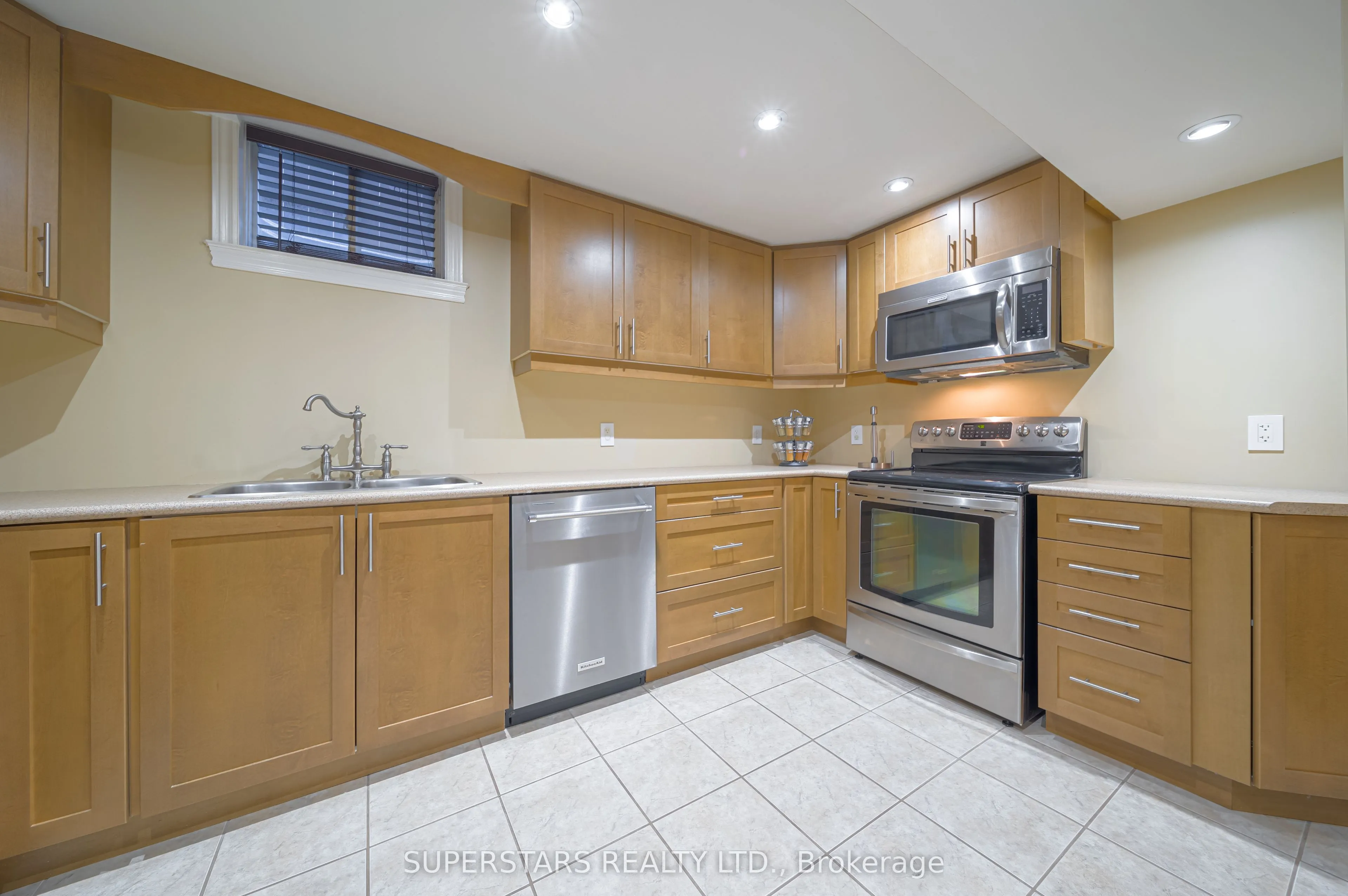 166 Worthington Avenue