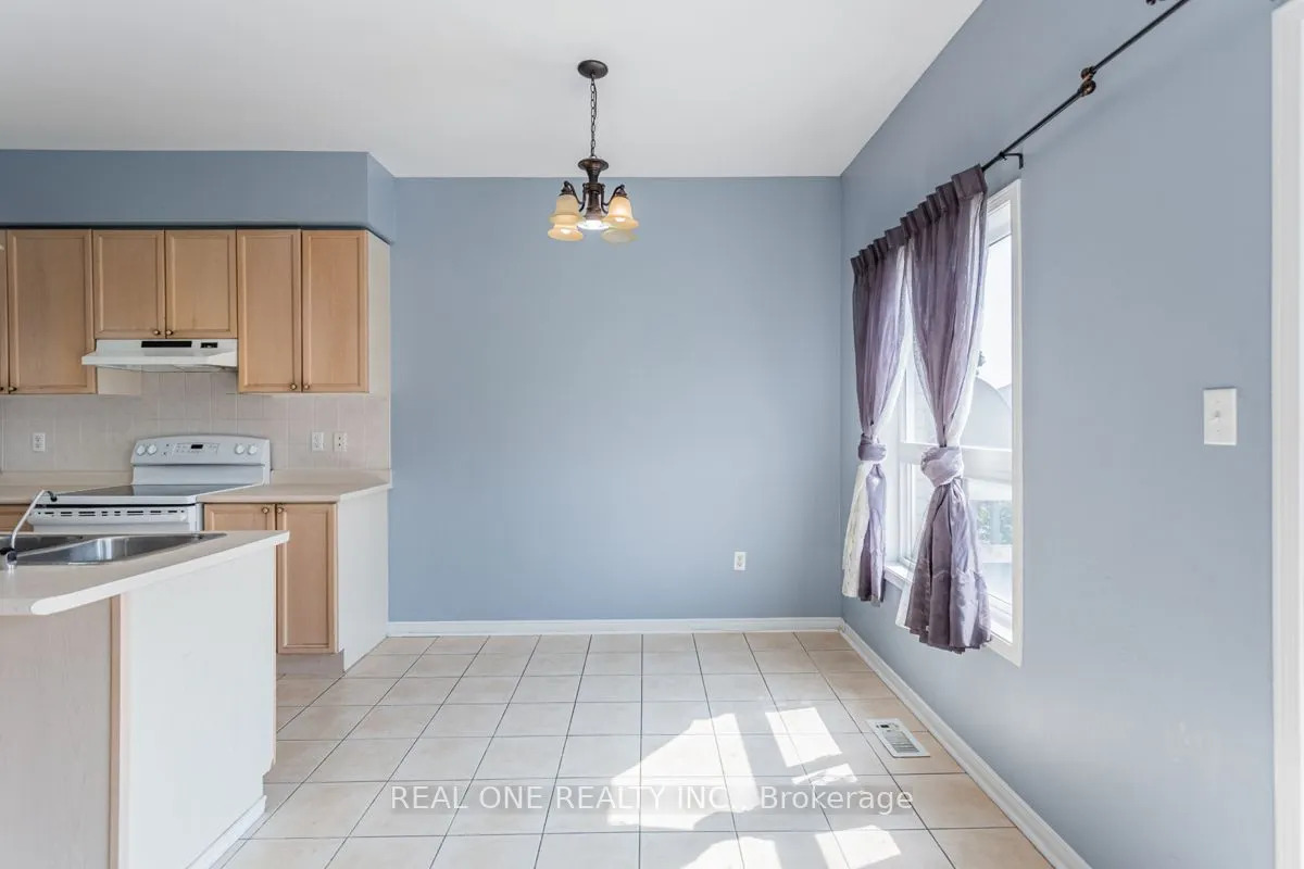 24 Coast Avenue, #Upper
