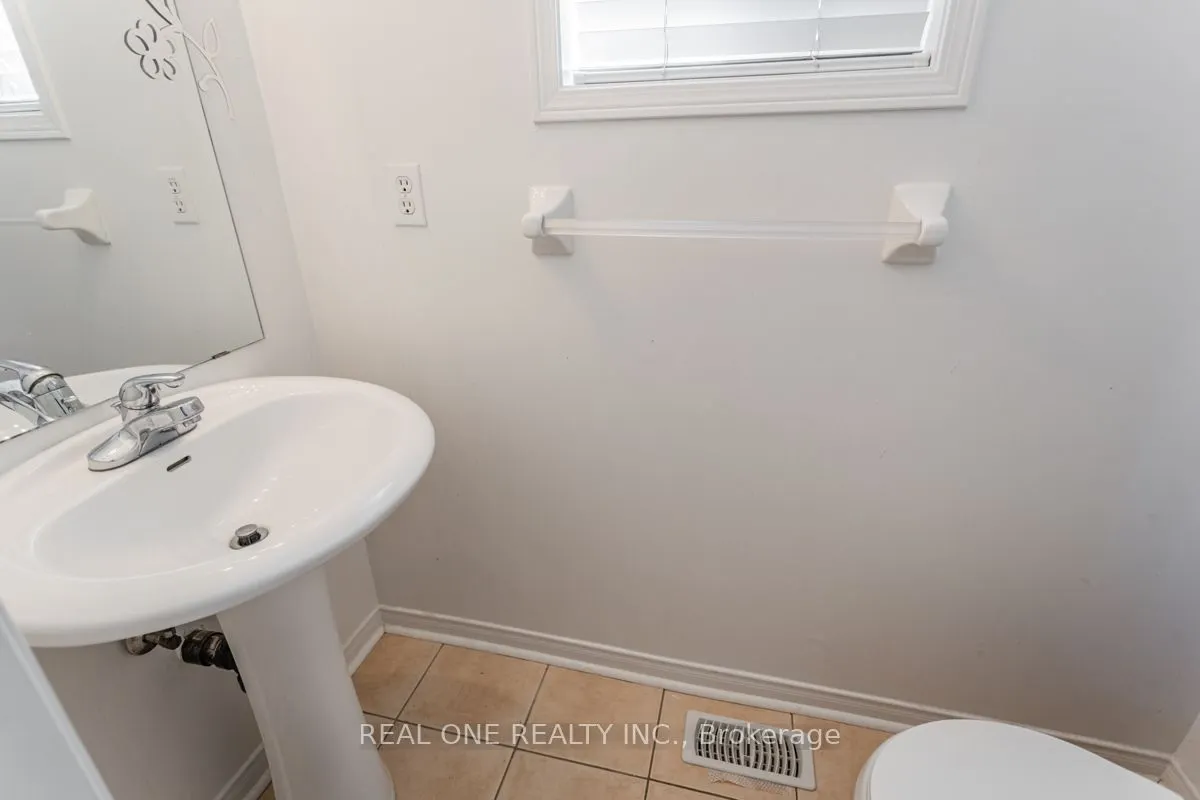 24 Coast Avenue, #Upper