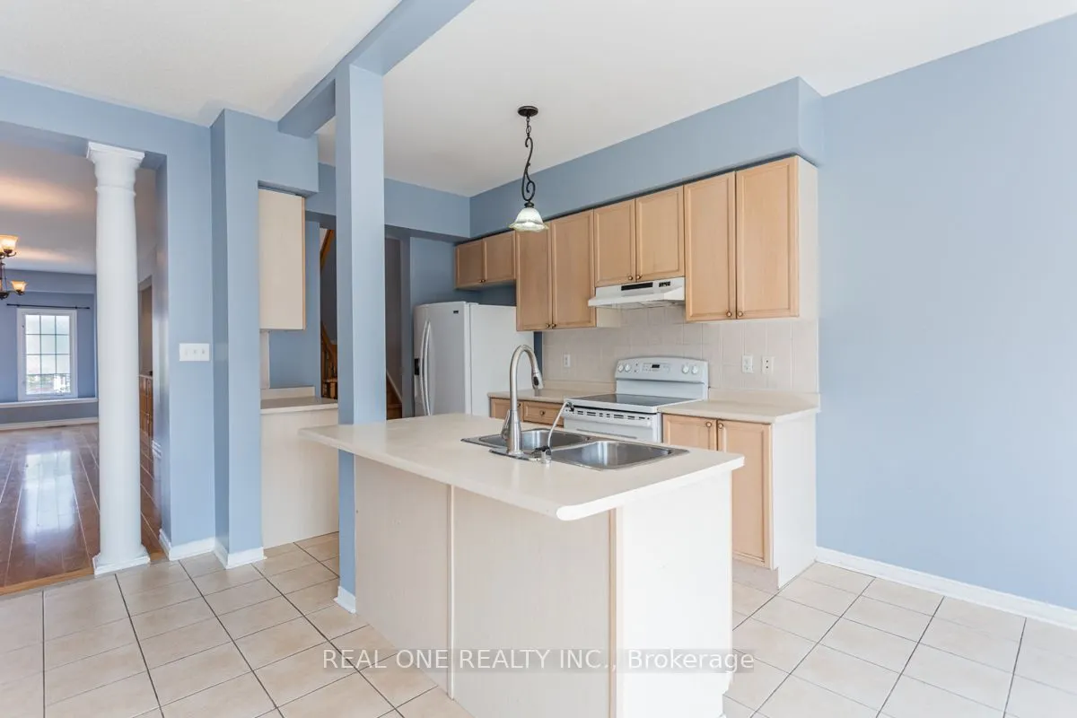 24 Coast Avenue, #Upper