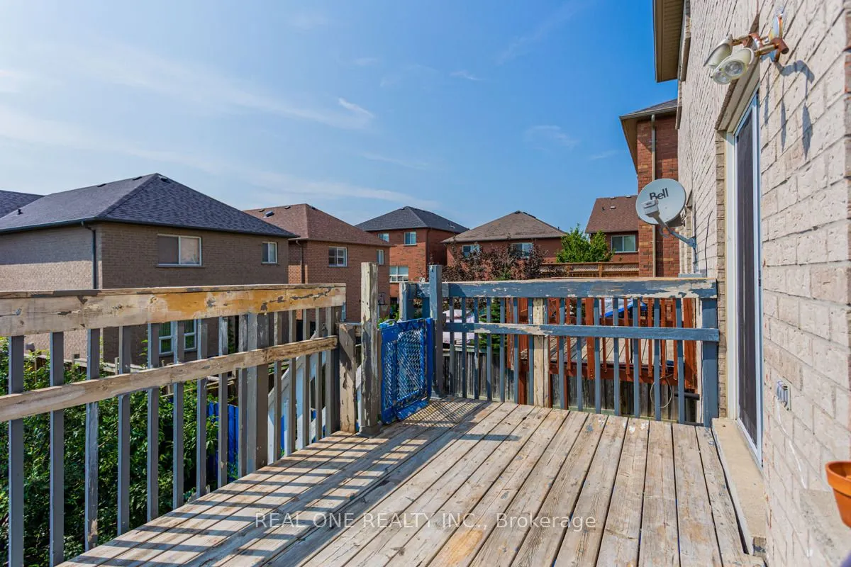 24 Coast Avenue, #Upper