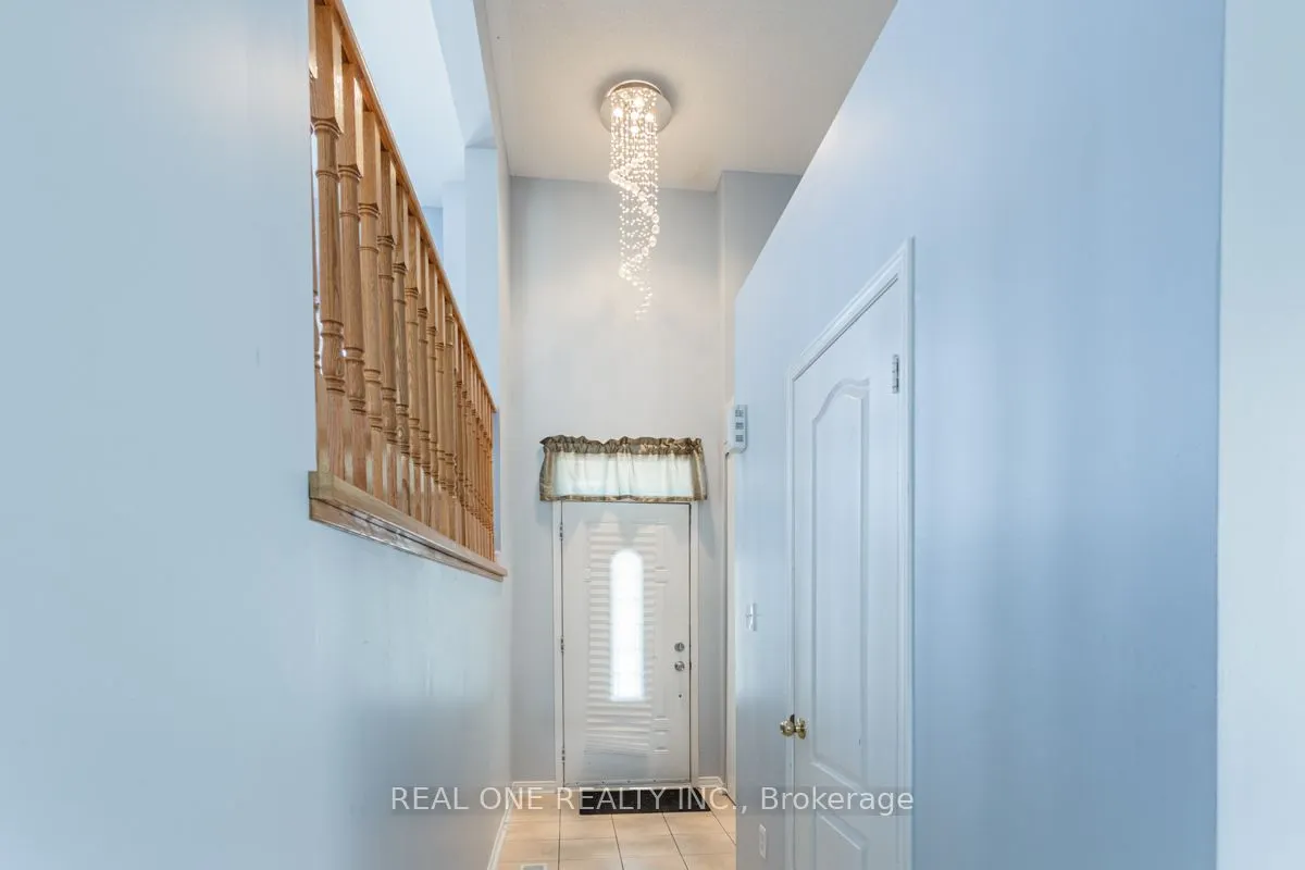 24 Coast Avenue, #Upper