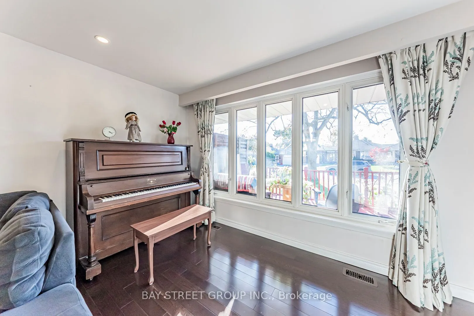 43 Sherwood Forest Drive