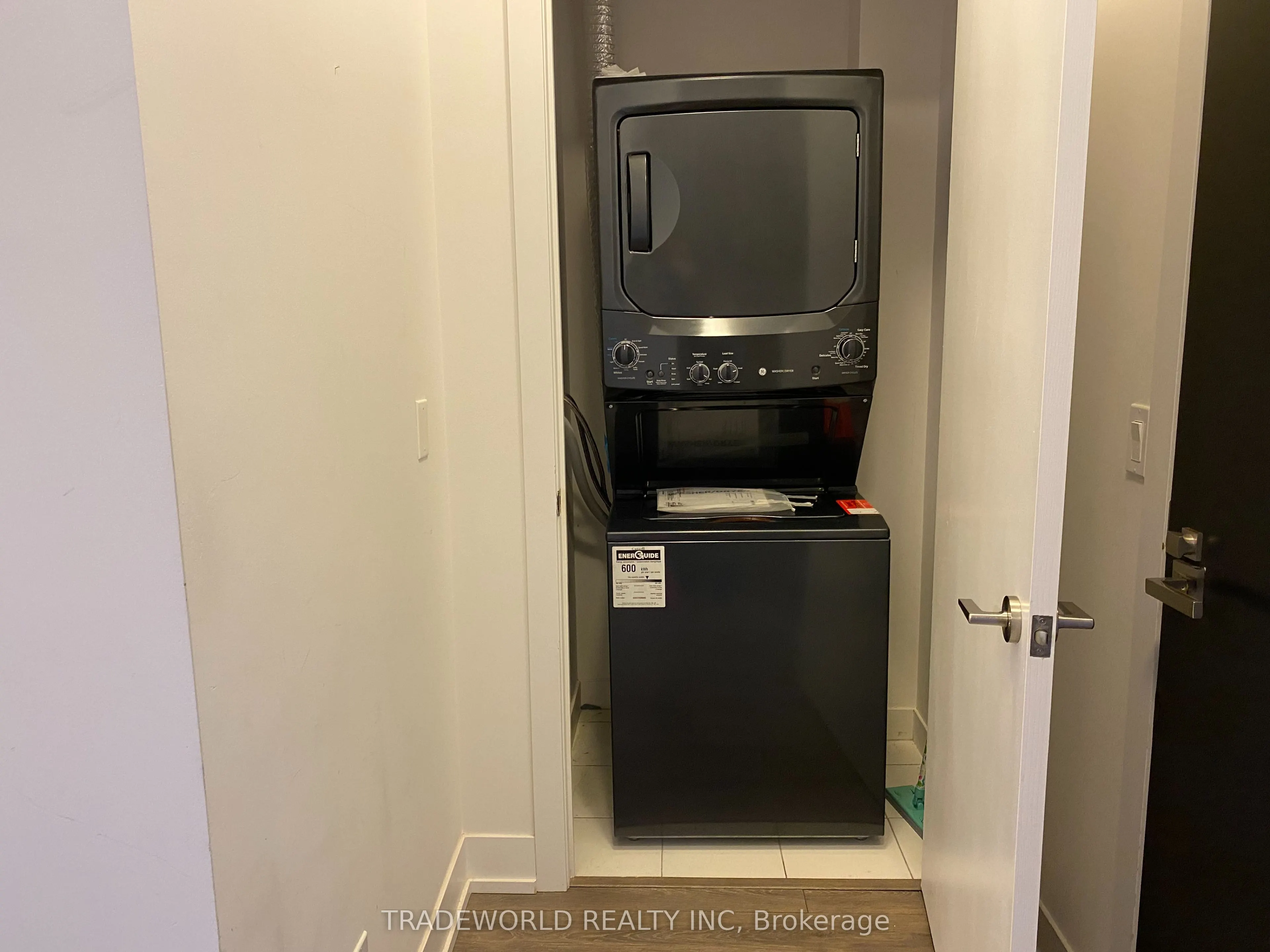 9471 Yonge Street, #308