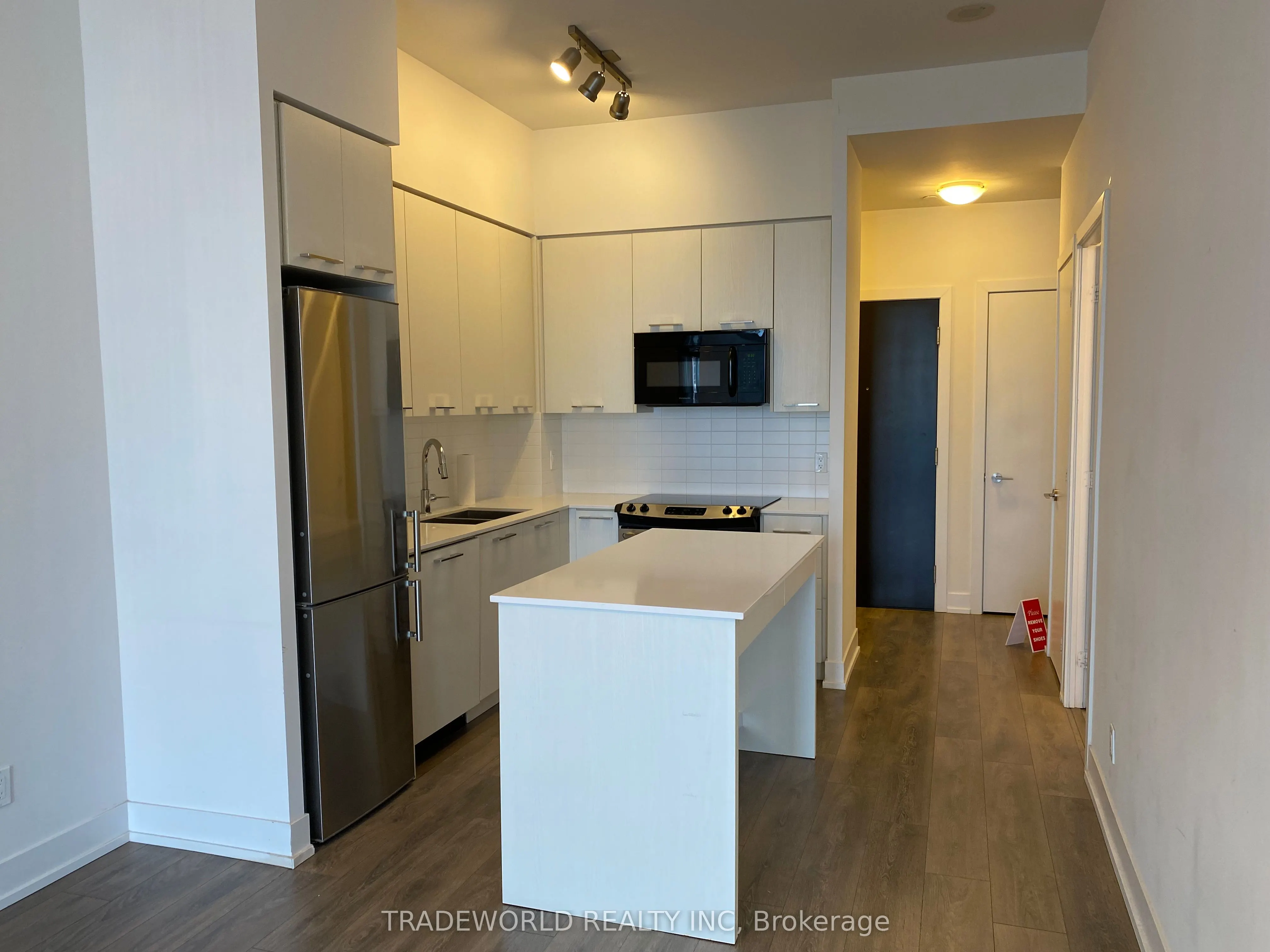 9471 Yonge Street, #308