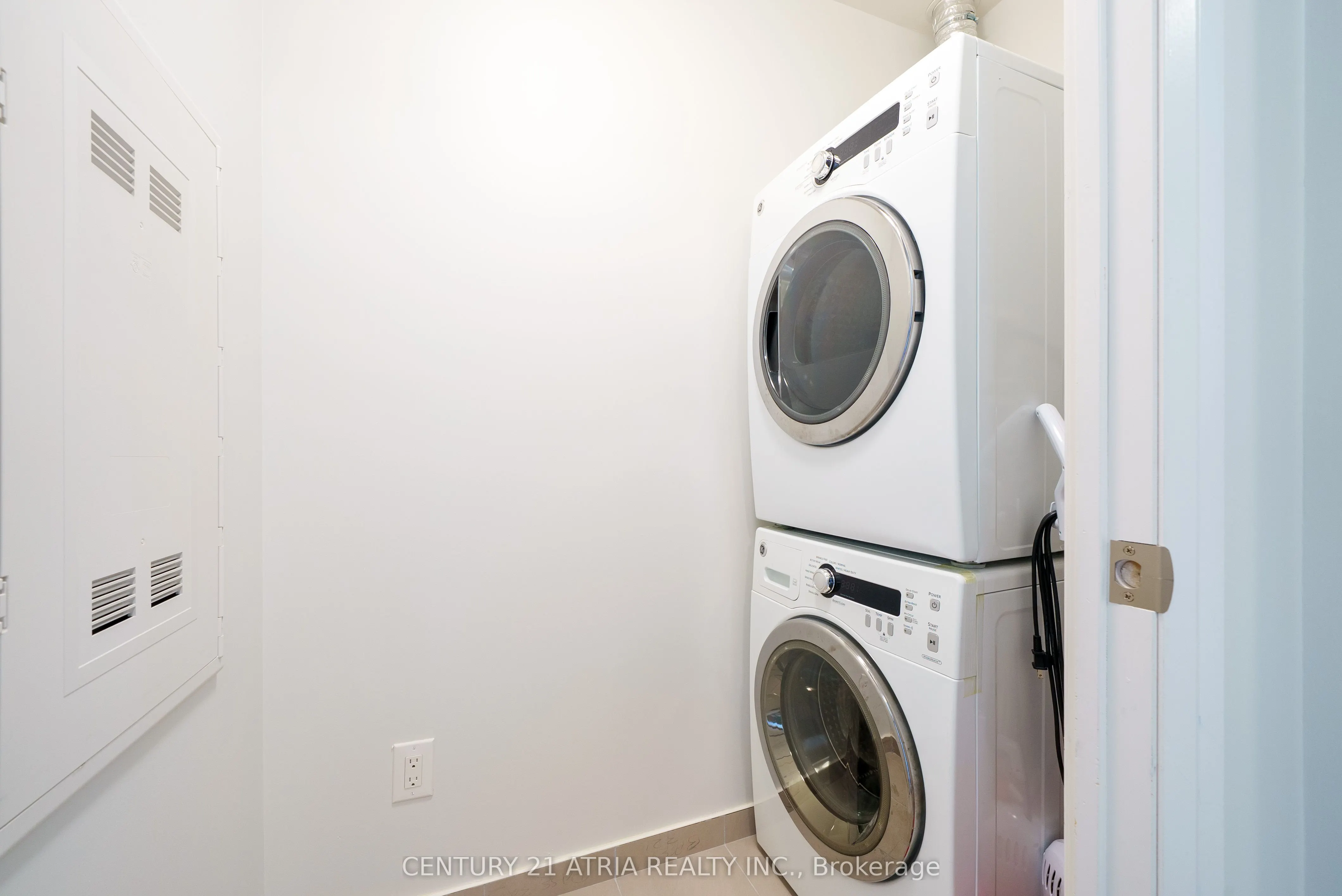 18 Uptown Drive, #321