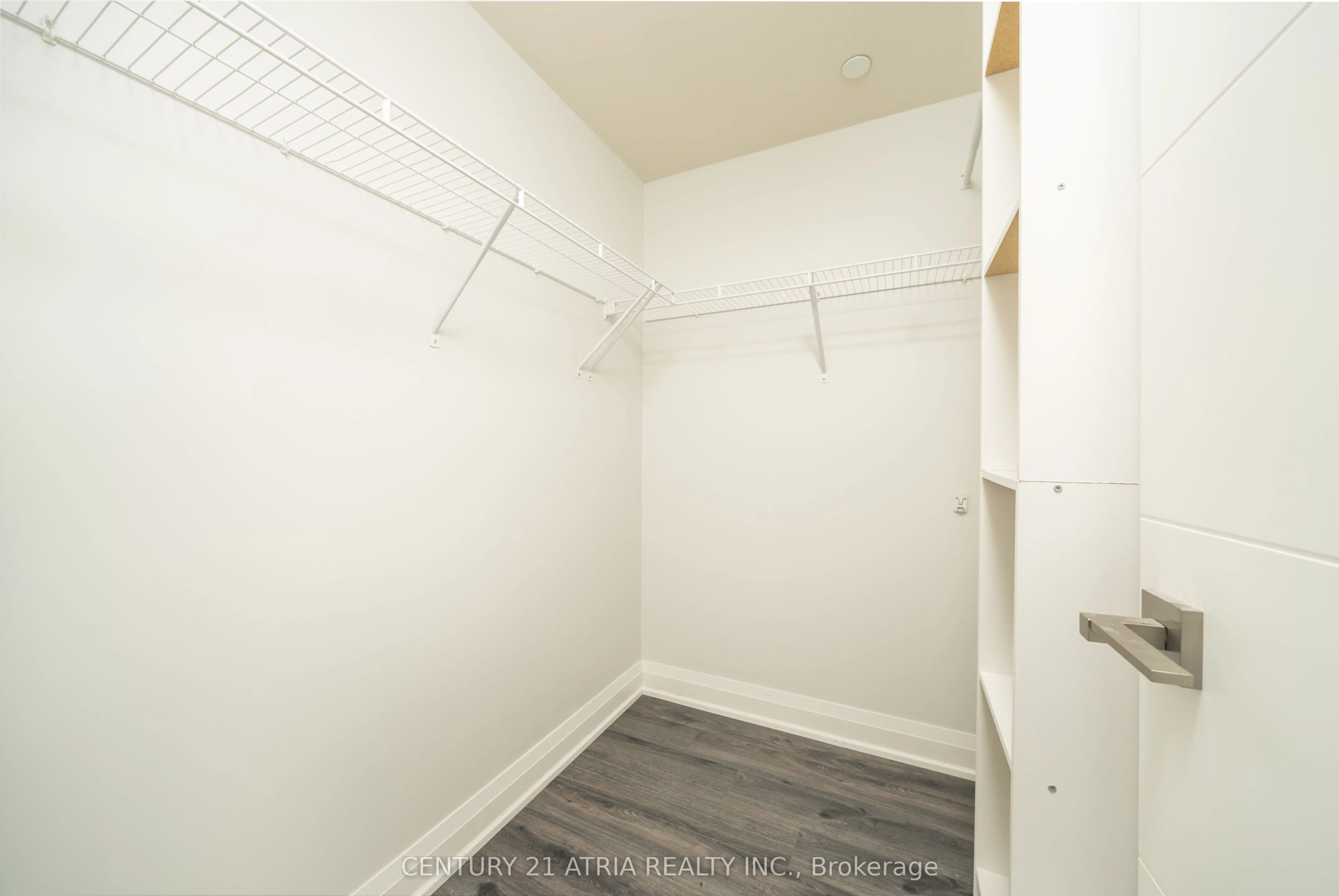 18 Uptown Drive, #321