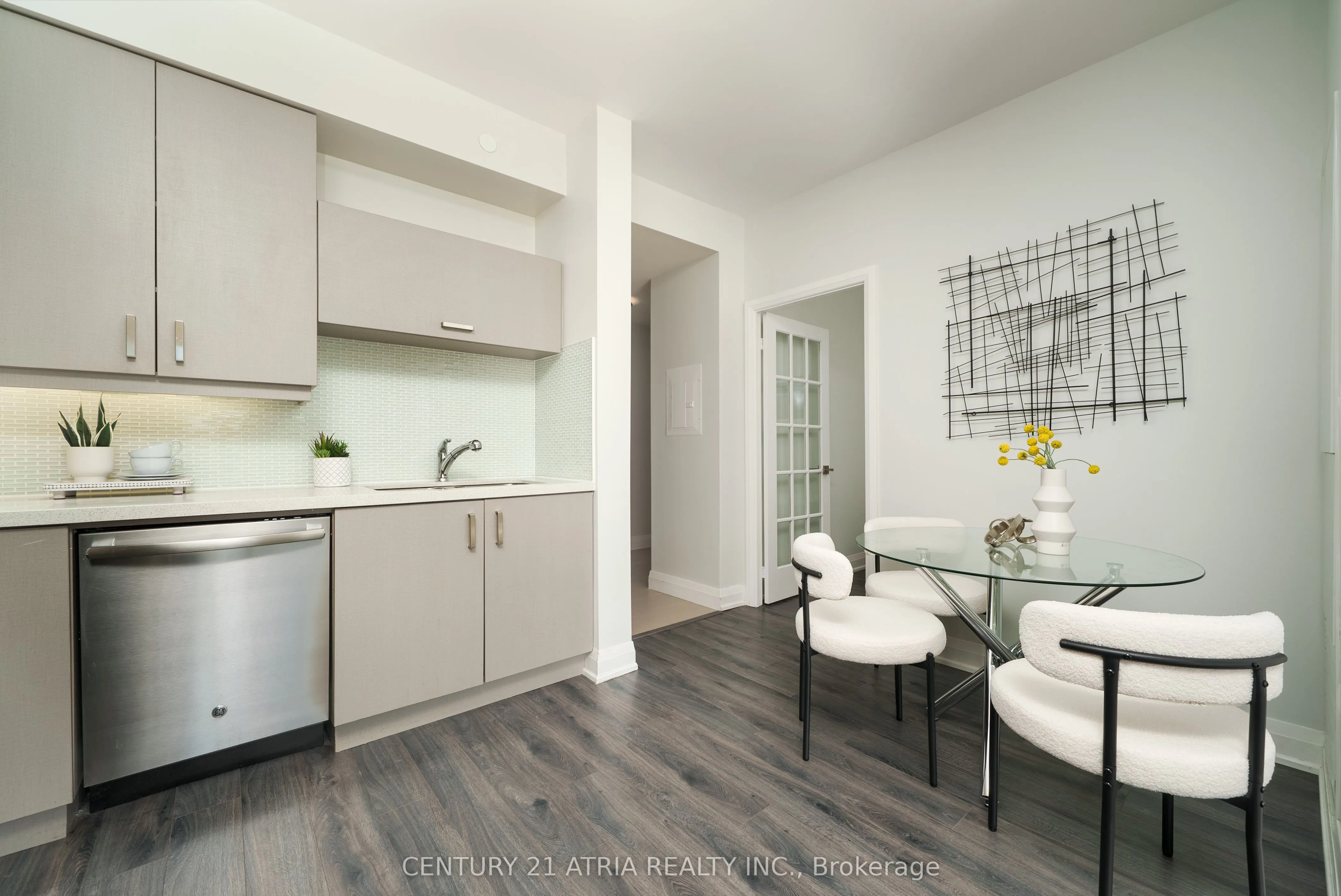 18 Uptown Drive, #321