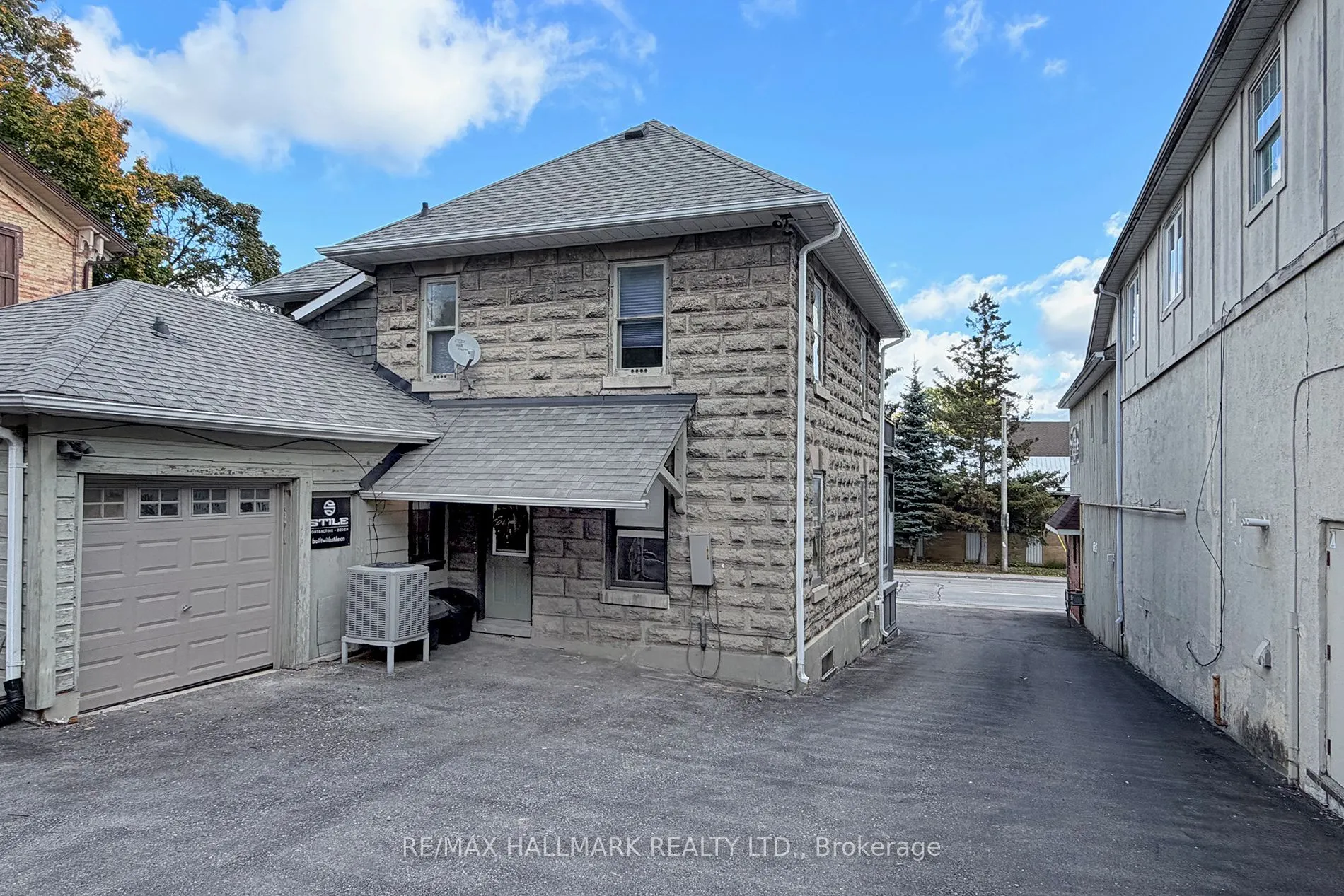 78 Main Street S