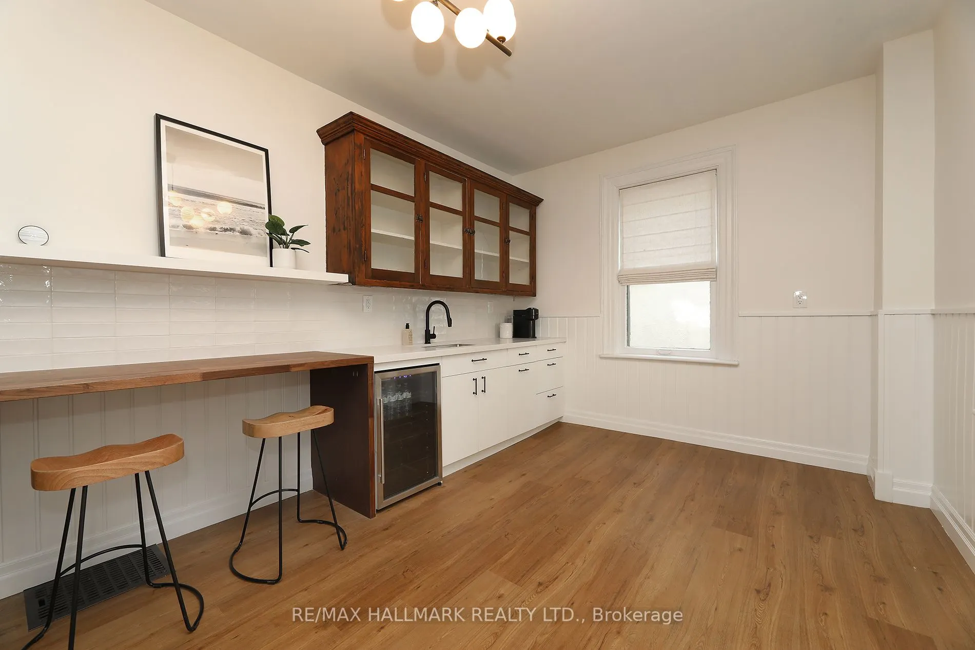 78 Main Street S