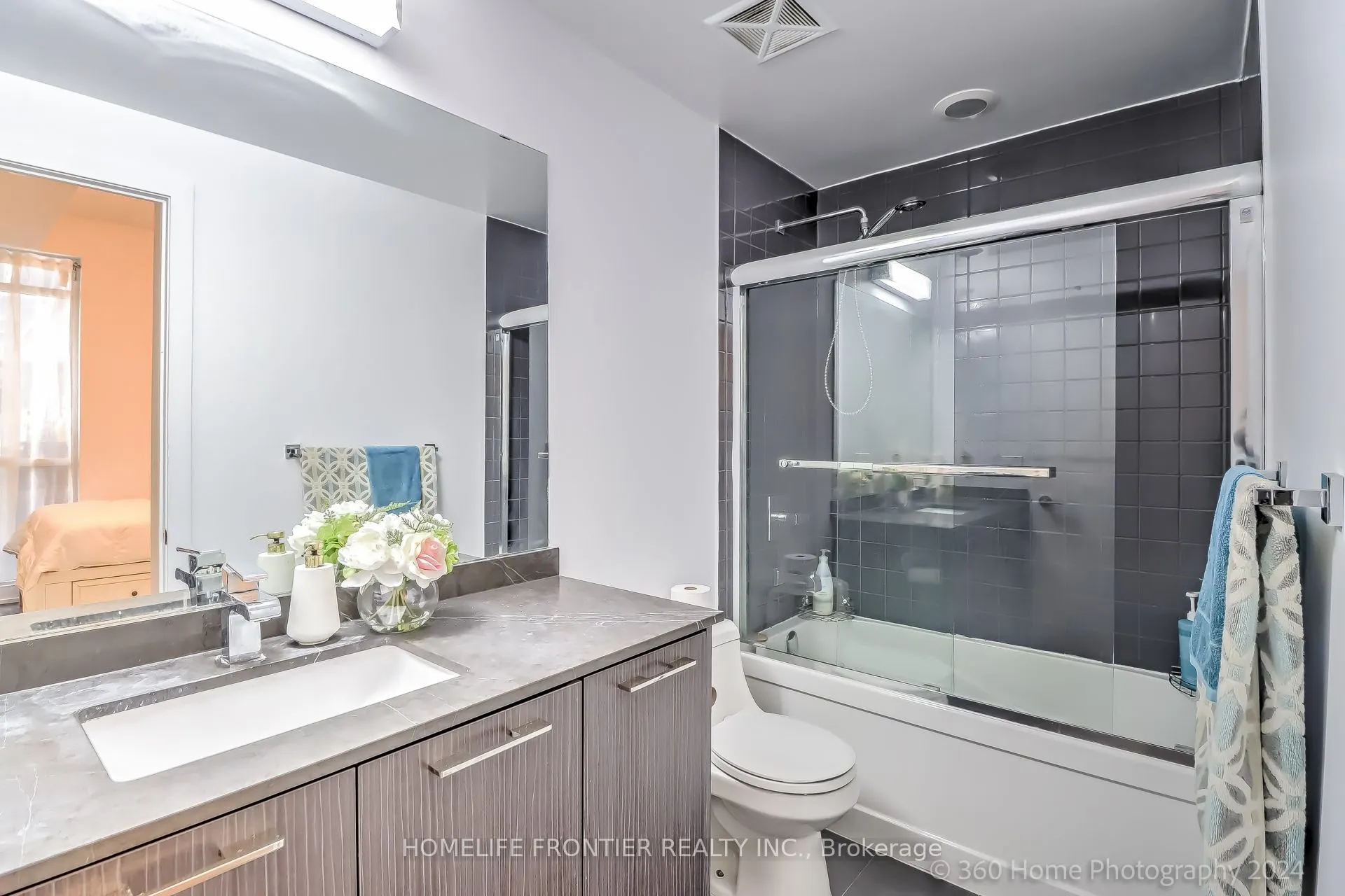 9471 Yonge Street, #344