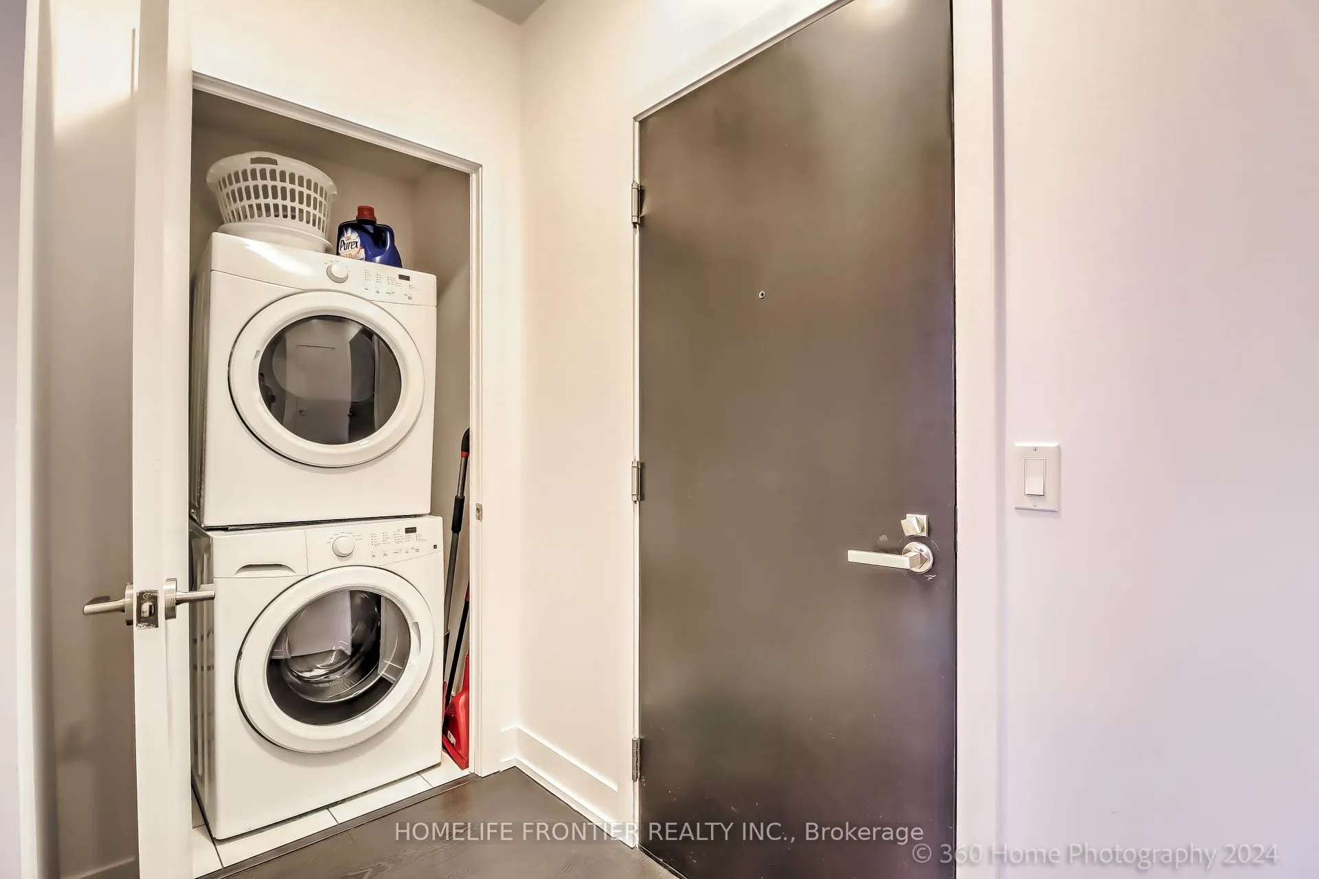 9471 Yonge Street, #344
