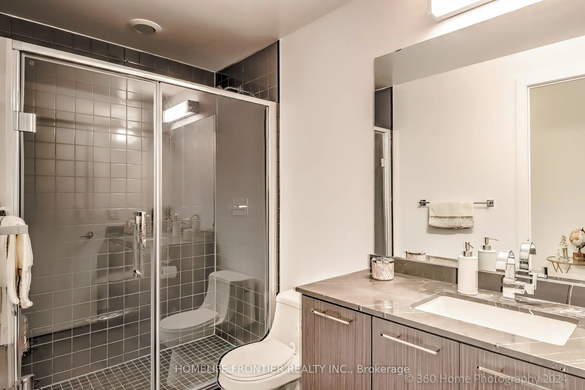 9471 Yonge Street, #344
