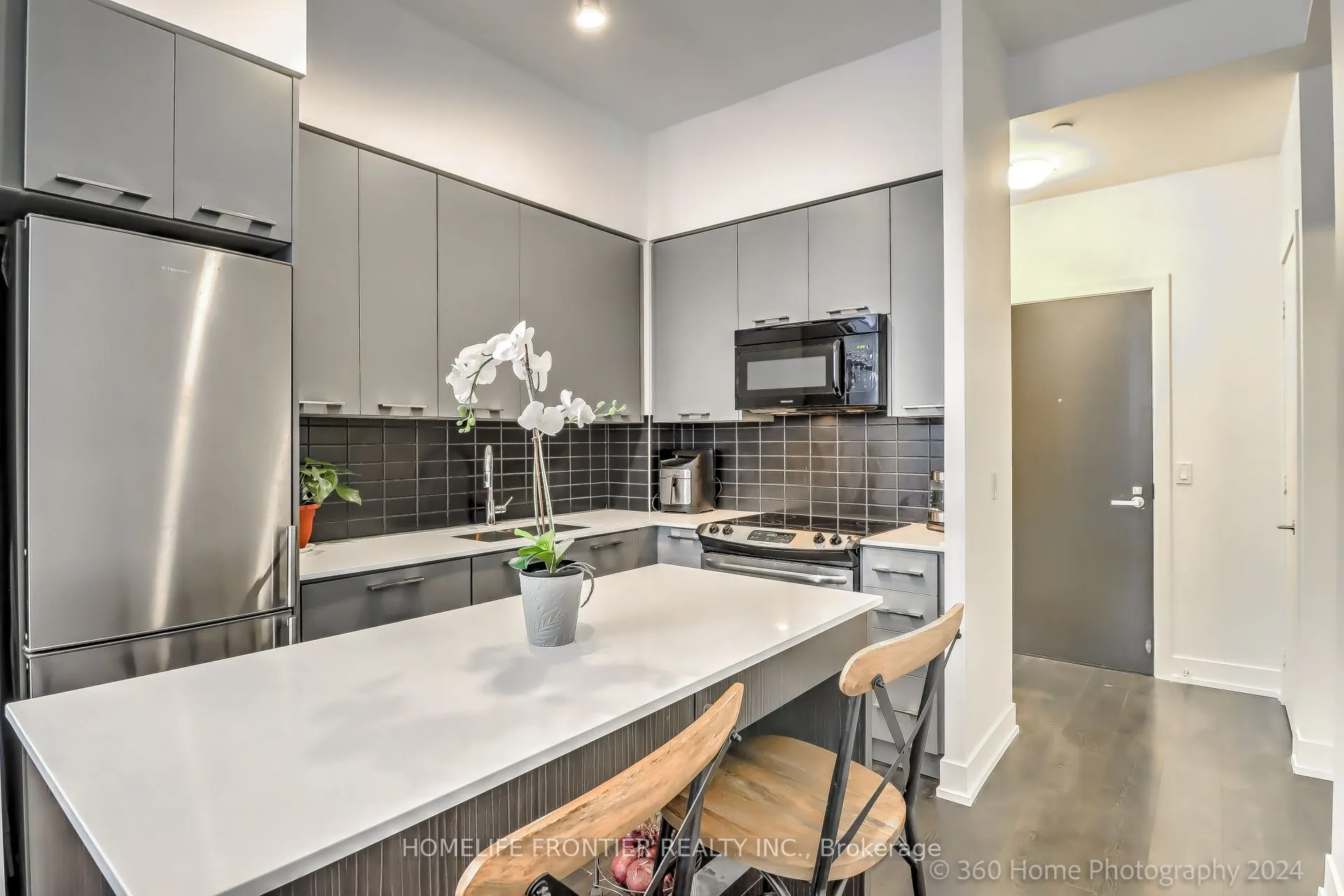 9471 Yonge Street, #344