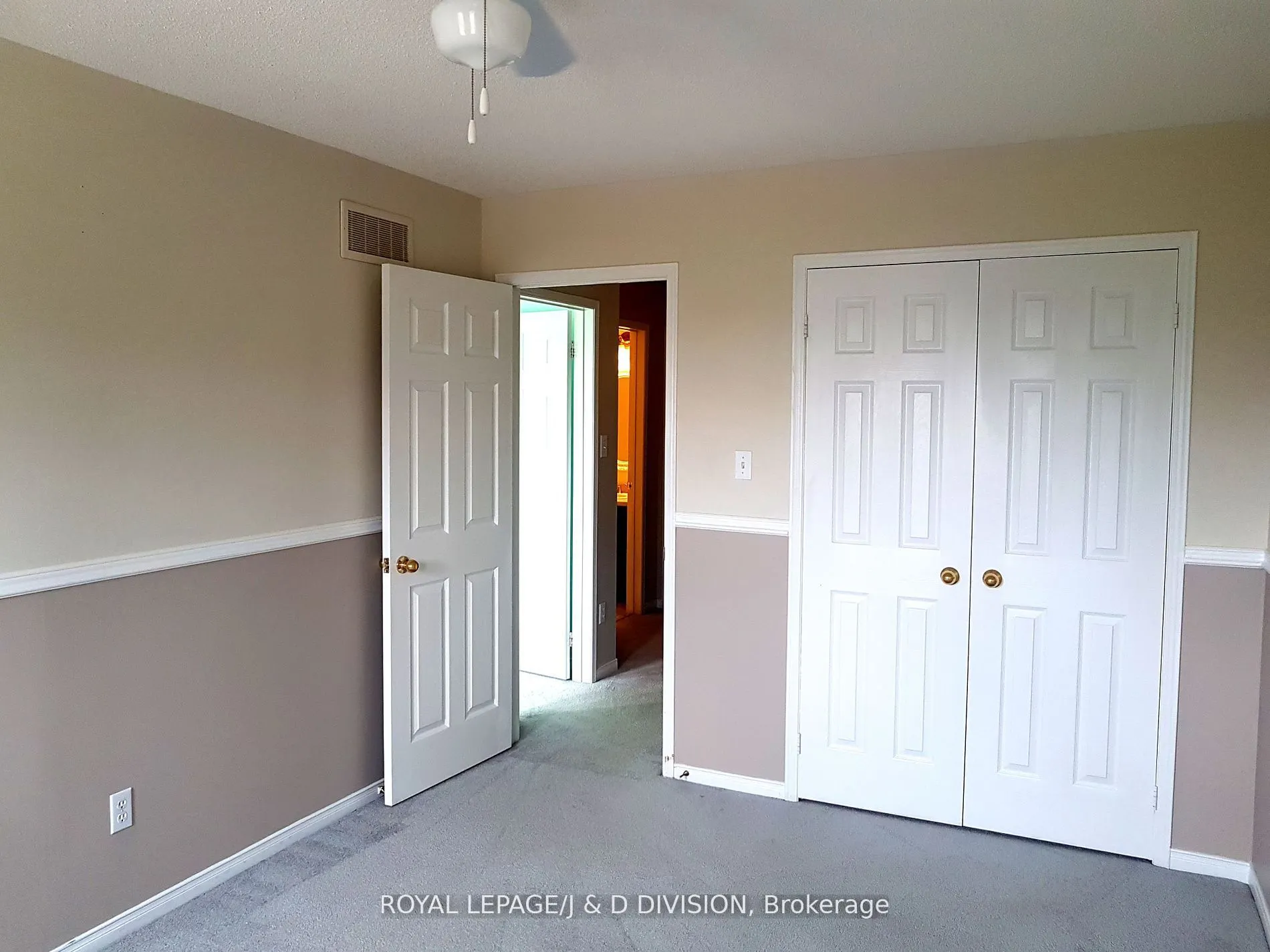 554 Heddle Crescent