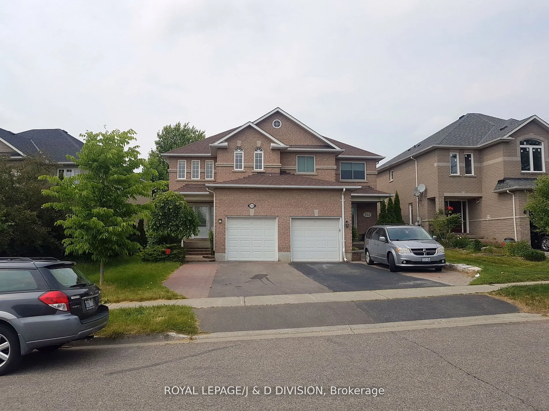554 Heddle Crescent