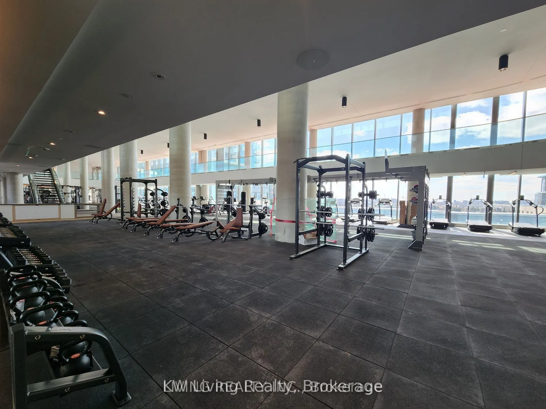 1000 Portage Parkway, #2208