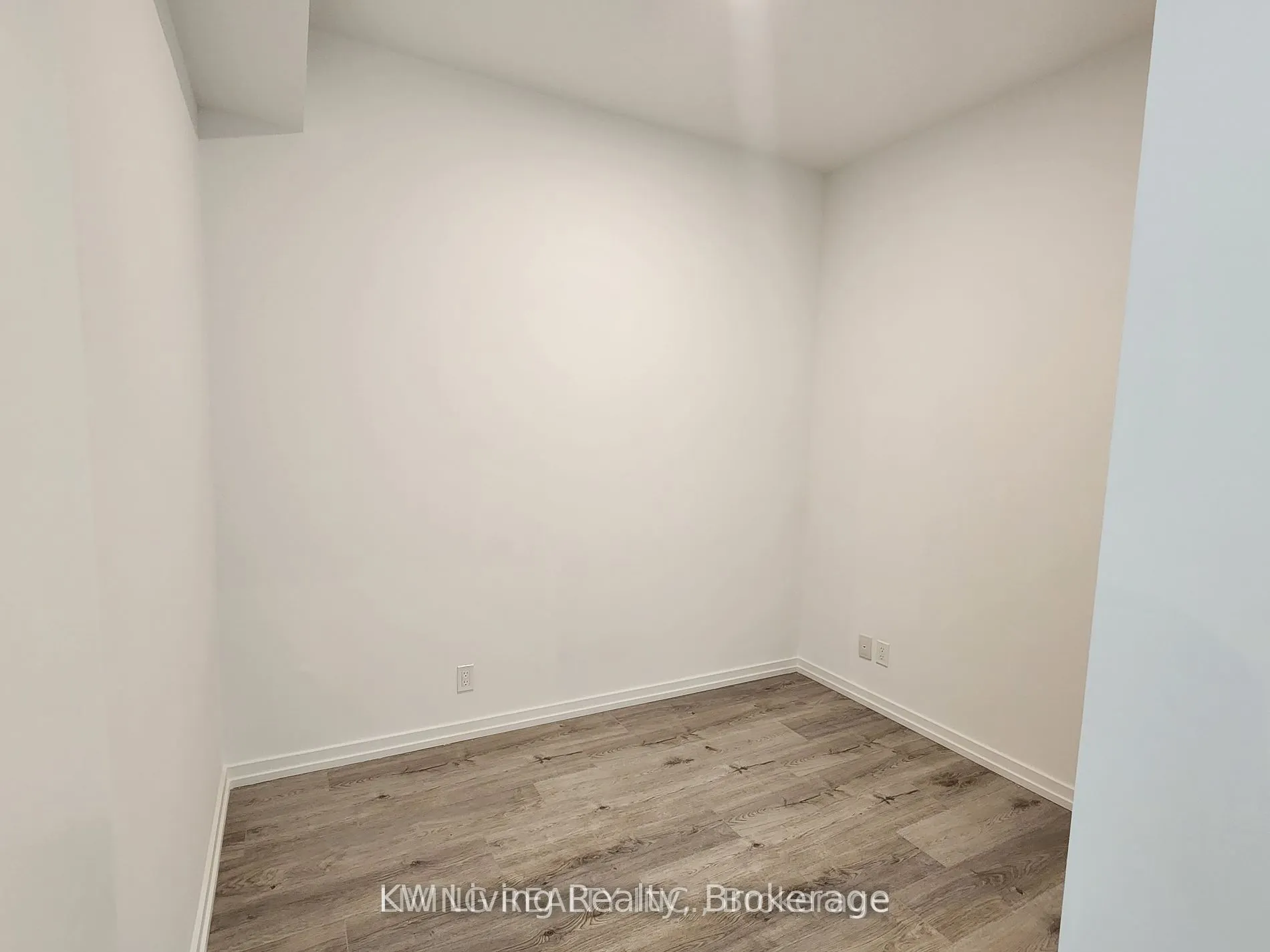 1000 Portage Parkway, #2208