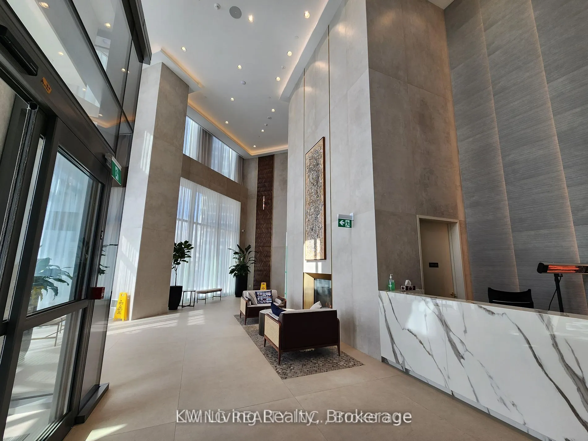 1000 Portage Parkway, #2208