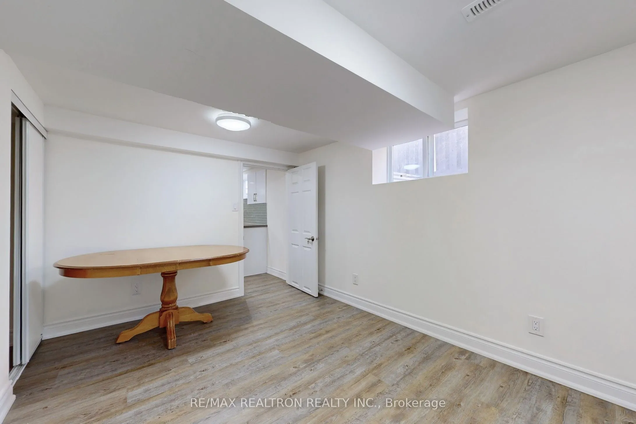 59 Machell Avenue