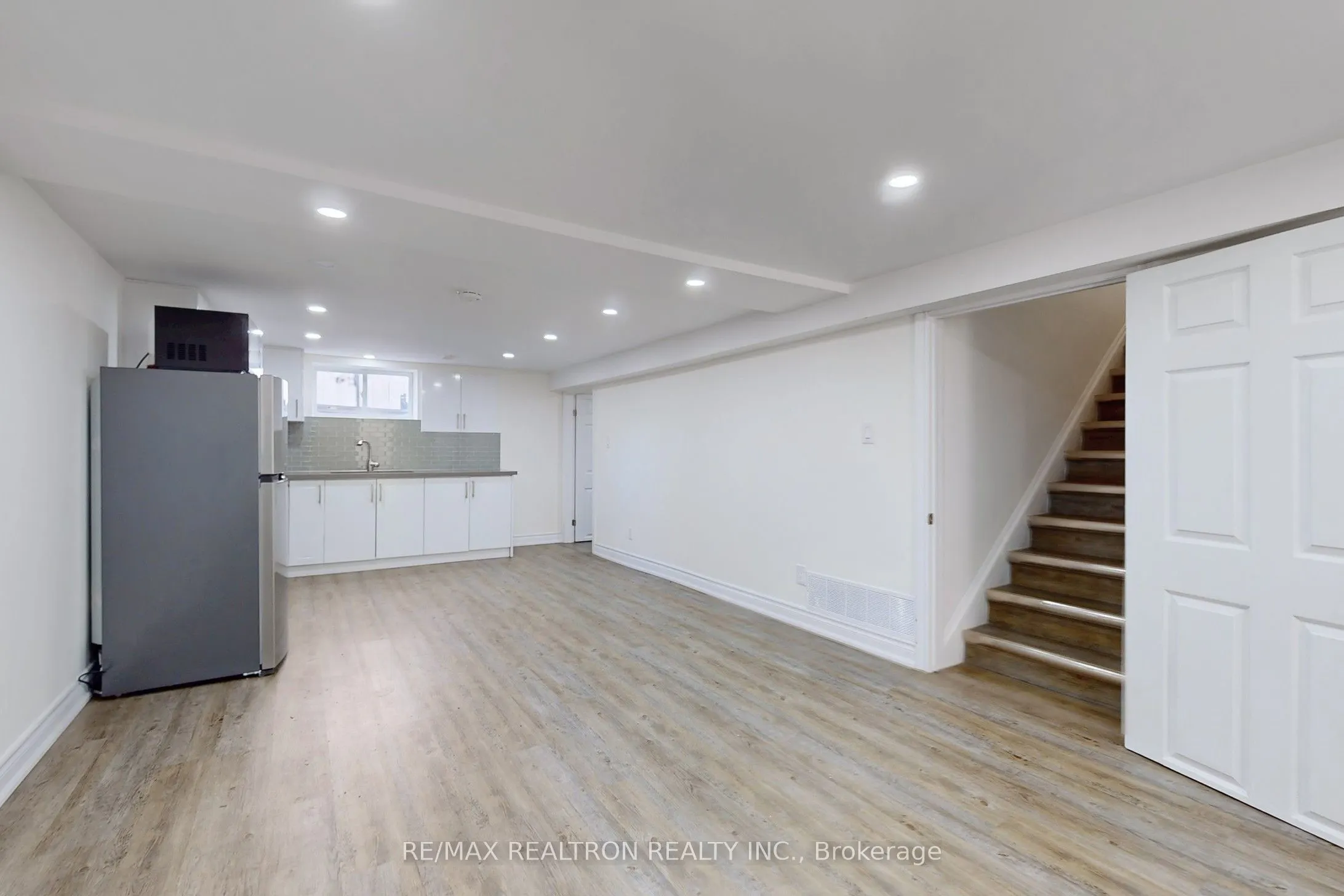 59 Machell Avenue
