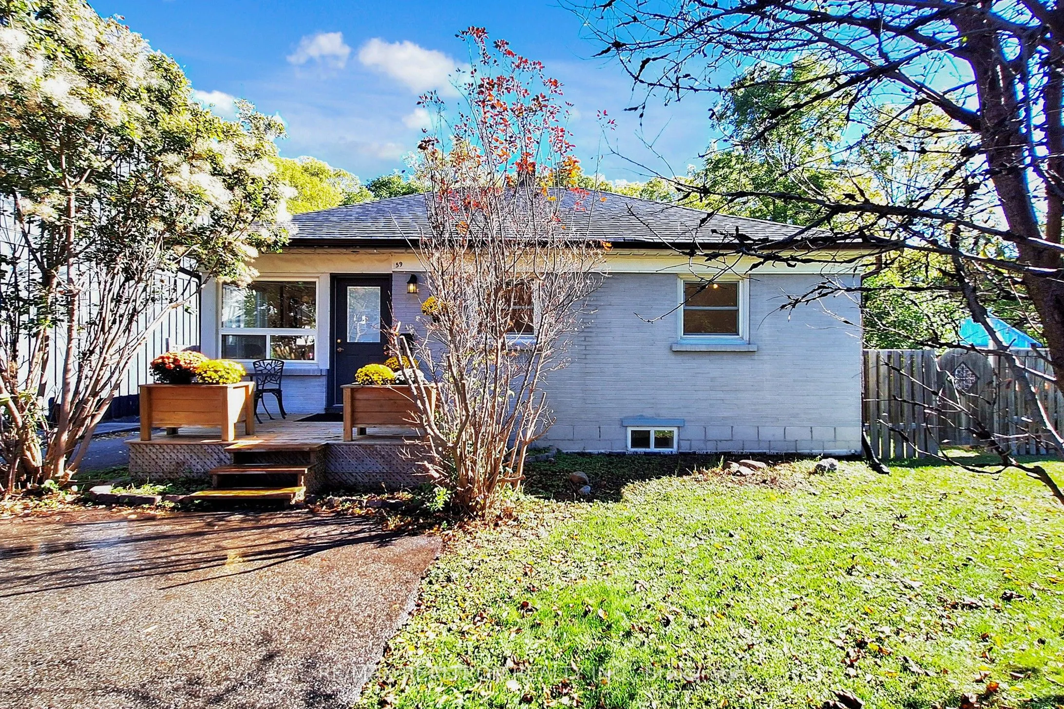 59 Machell Avenue