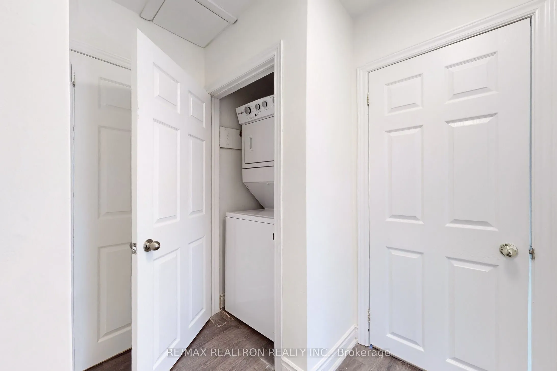 59 Machell Avenue