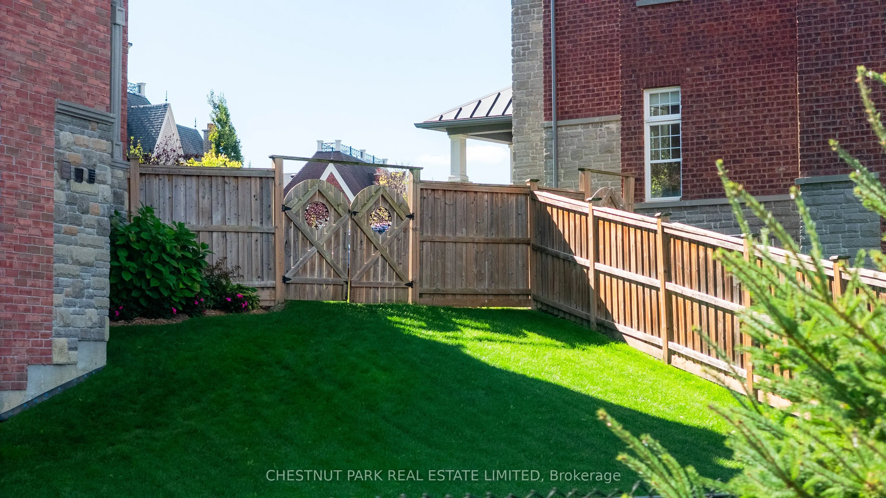 22 Alex Campbell Crescent
