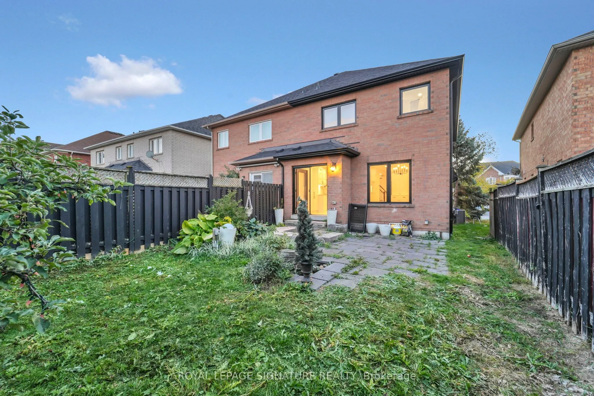 15 National Pine Drive
